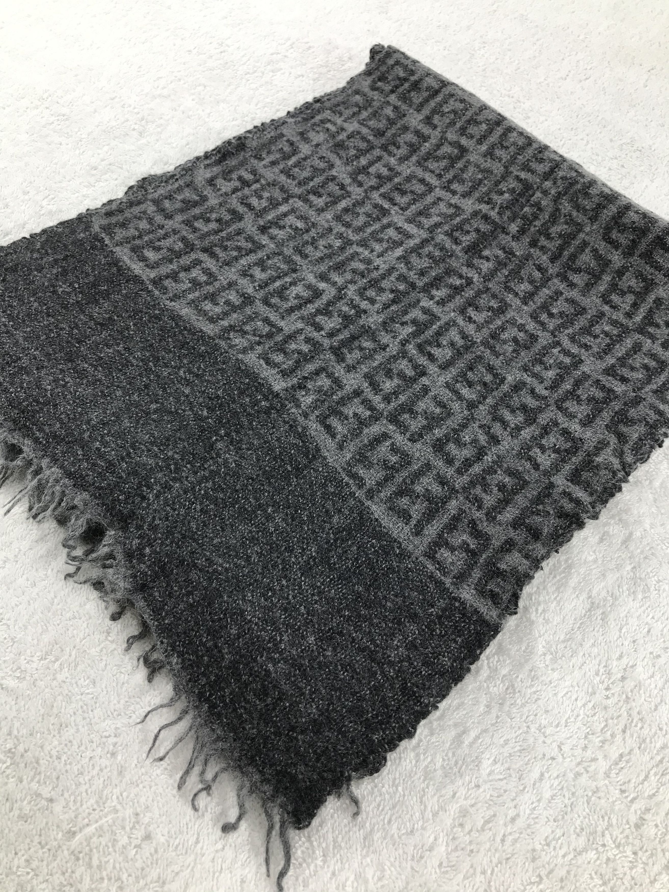 Vintage Fendi Scarf / Muffler / Neckwear - WW1453 Size ONE SIZE - 3 Thumbnail