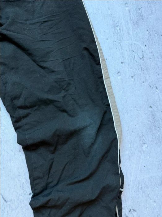 Nike Nike Trackpants Nylon Black Vintage Y2K Trackpants Baggy 90s Size US 31 - 5 Thumbnail