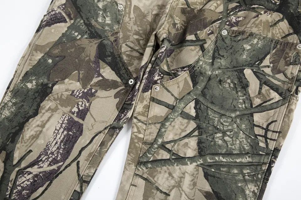 Japanese Brand × Vintage Leaf Camouflage Logging Pants Straight Patchwork Baggy Jeans Size US 36 / EU 52 - 3 Thumbnail