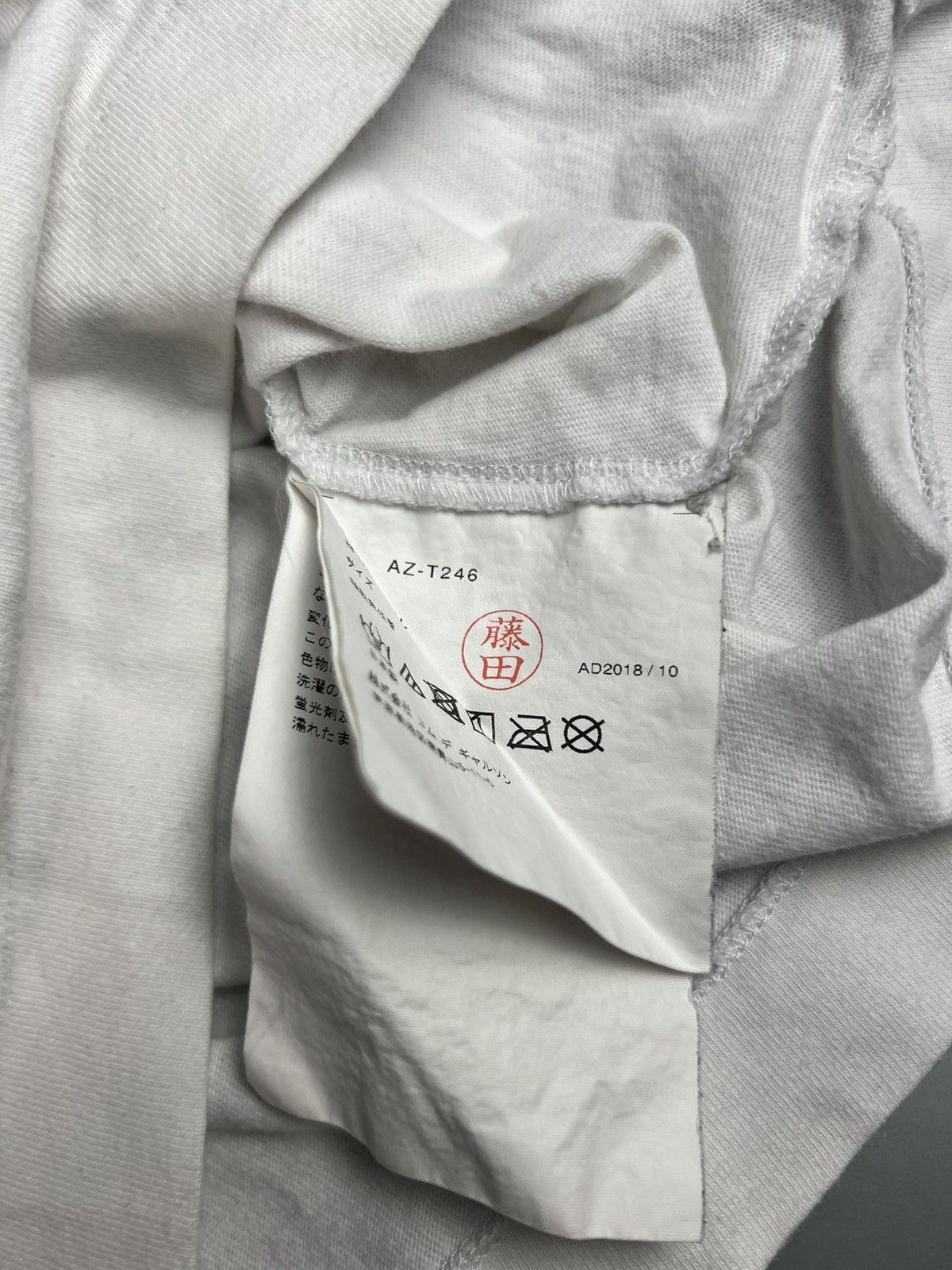 Comme des Garcons Comme des Garçons PLAY Double Camo Heart Tee – White (XL) Size US XL / EU 56 / 4 - 4 Thumbnail