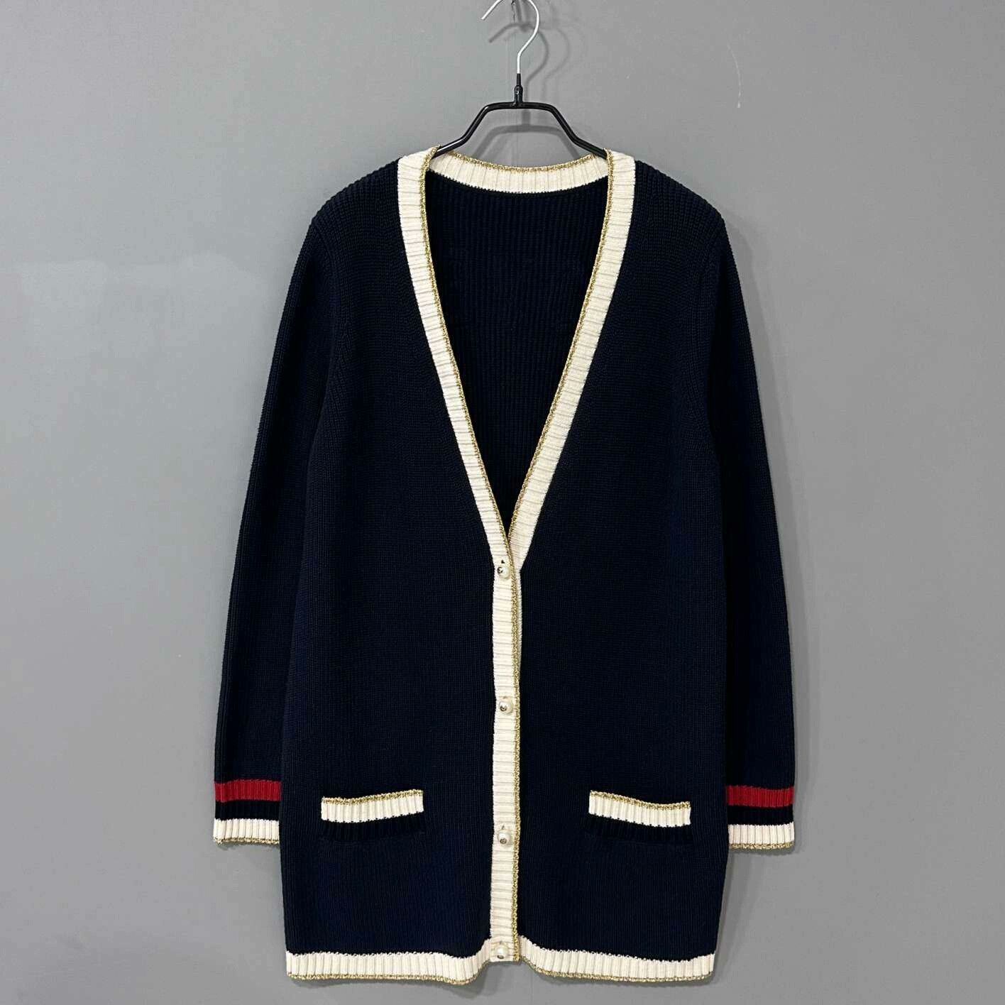 Gucci Gucci Gold Sweater M Women Size M / US 6-8 / IT 42-44 - 1 Thumbnail