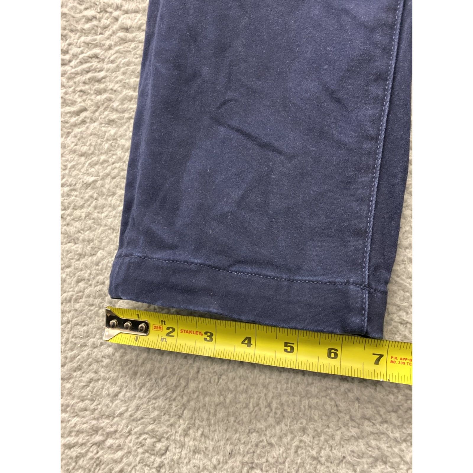 Banana Republic VINTAGE? No. Banana Republic Pants Men Chino Casual 33x34 Navy Blue Regular Straight Leg 34 Inseam Preppy Mens 107-28 Size US 33 - 6 Thumbnail