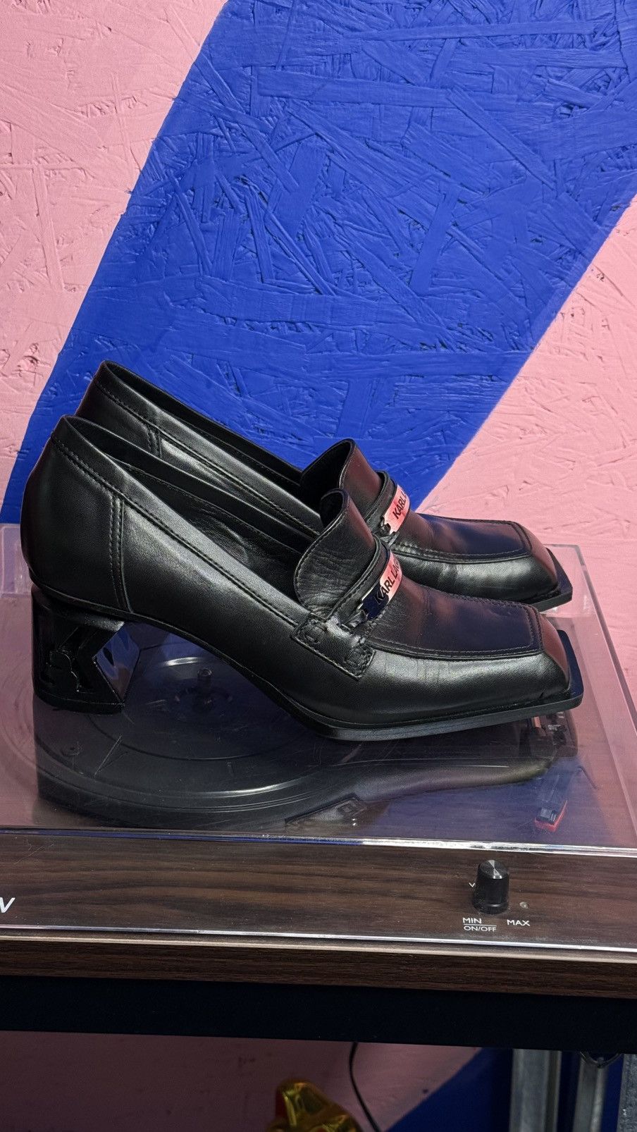 Karl Lagerfeld Karl Lagerfeld Square Toe Logo Heels / Loafers Size US 7 / IT 37 - 5 Thumbnail