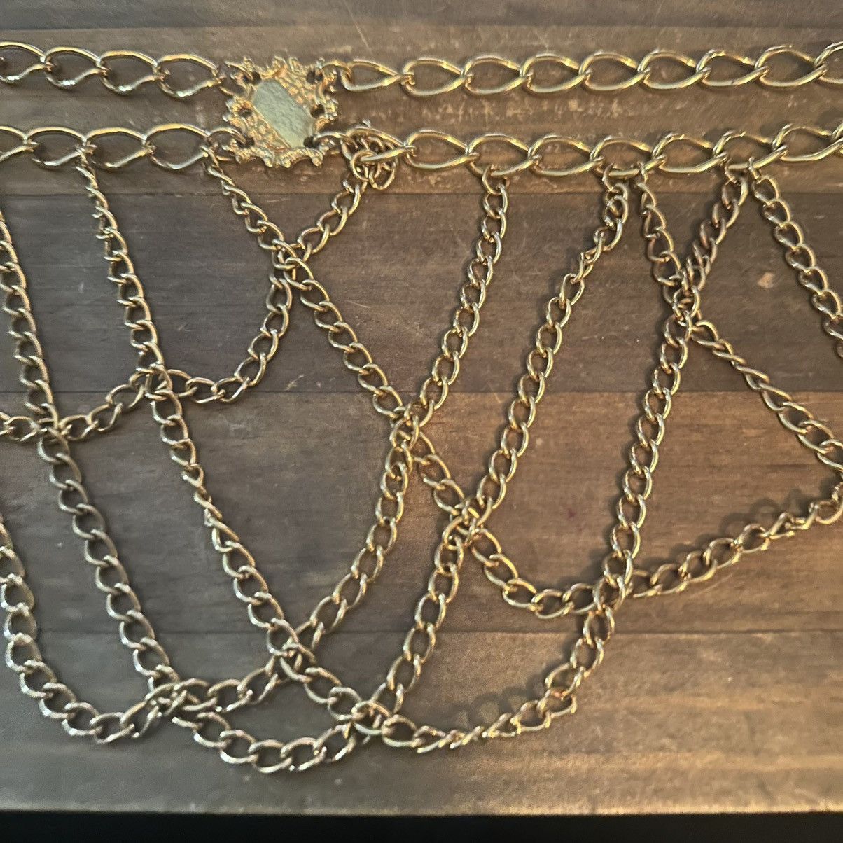 Other Gold tone scalloped chain belt Size ONE SIZE - 3 Thumbnail