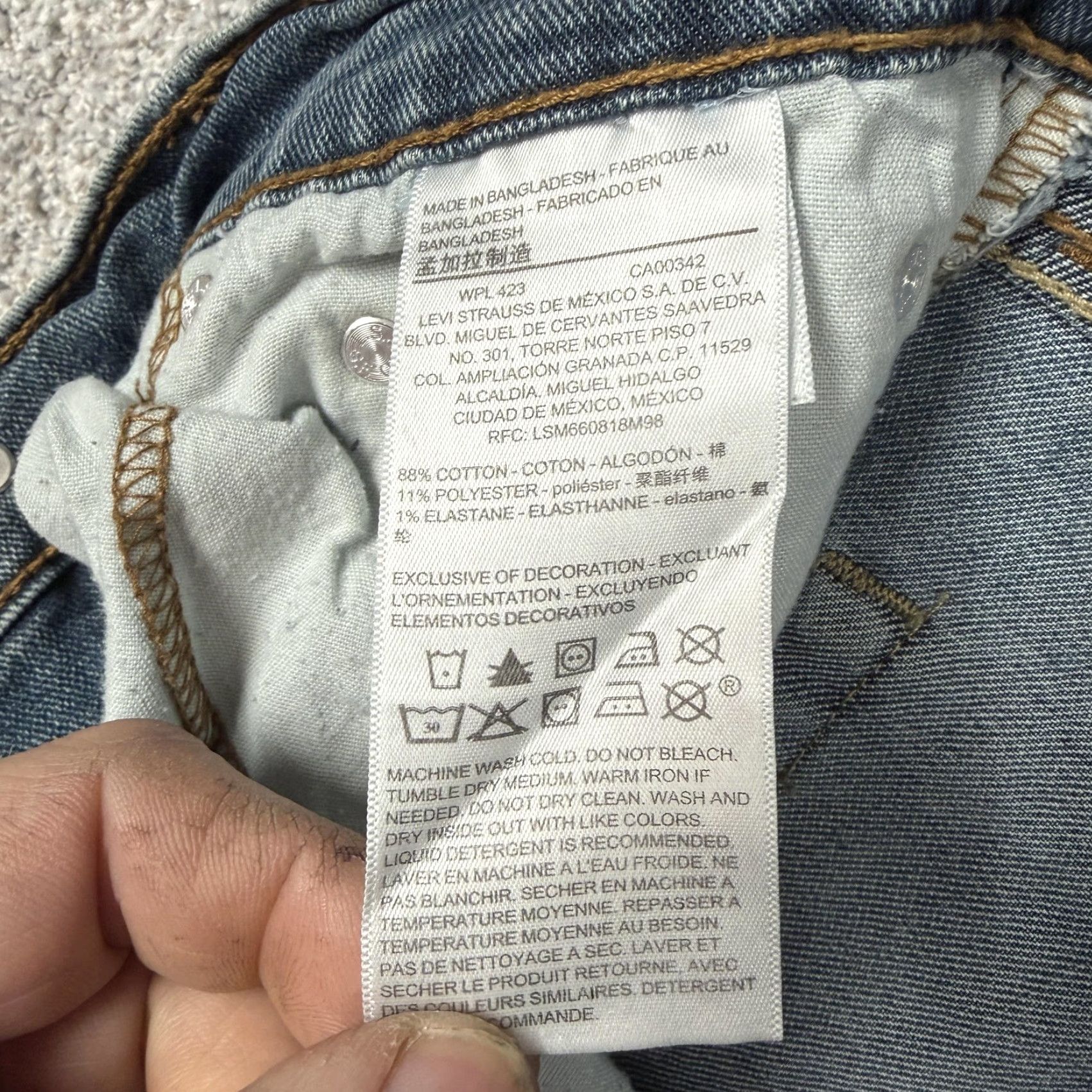 Levi's Levi's Gold Jeans Mens 30x28 Blue Straight Leg Mid Wash Denim Ind ie Sleaze Jeans 5-Pocket Signature Gold Logo Mens Distressed? Size US 30 / EU 46 - 7 Thumbnail