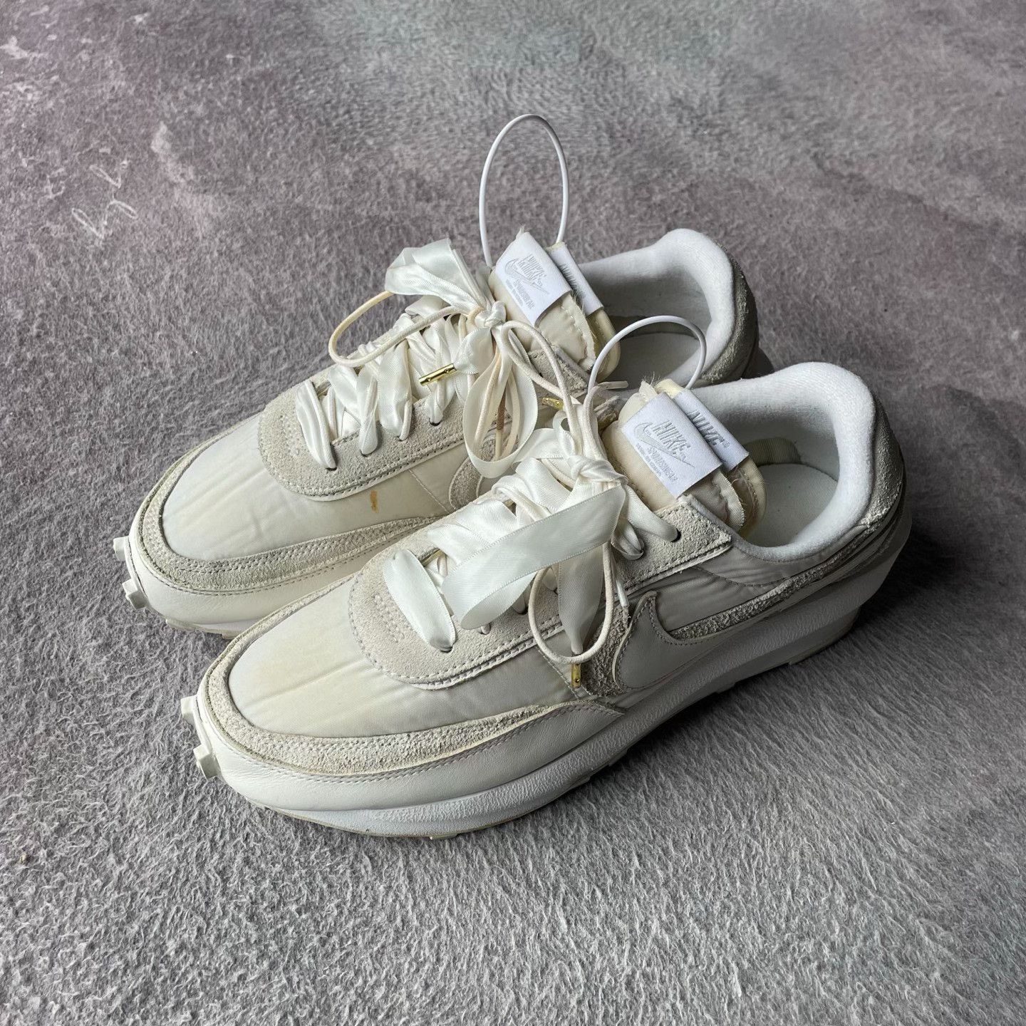 Nike Nike SACAI White Lowtop Sneakers 44 Men Size US 10.5 / EU 43-44 - 1 Thumbnail