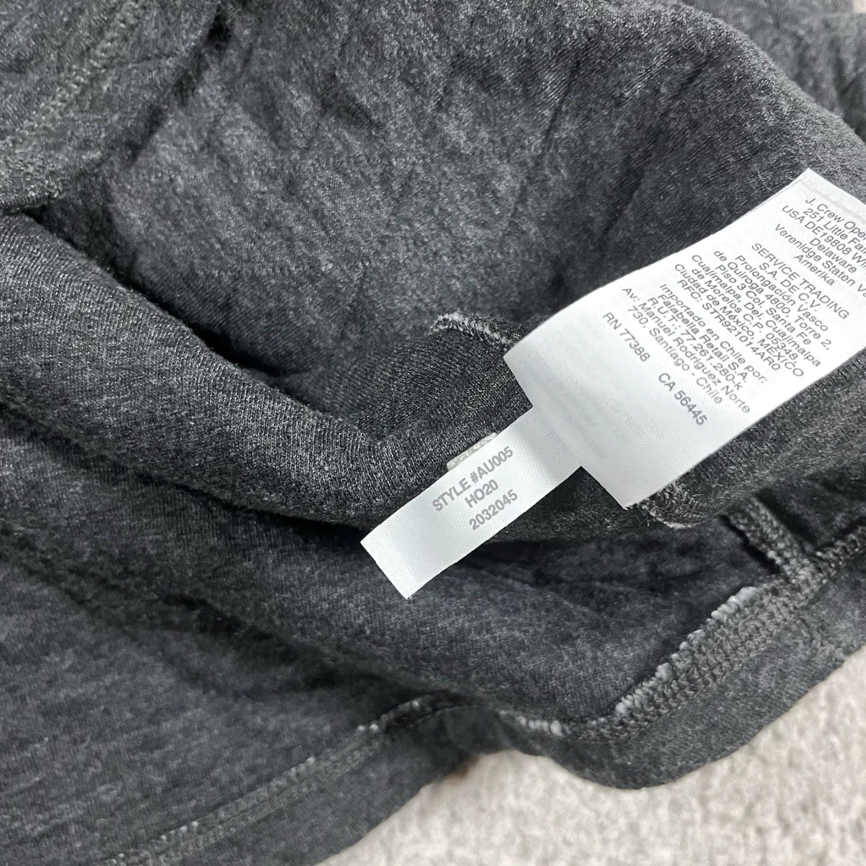 J.Crew J.CREW Mock Neck 1/4 Zip Pullover Mens M Gray Quilted Fleece Sweater Long Sleeve Cotton Polyester Winter Fall Spring Casual Regular Skin: Solid Size US M / EU 48-50 / 2 - 4 Thumbnail