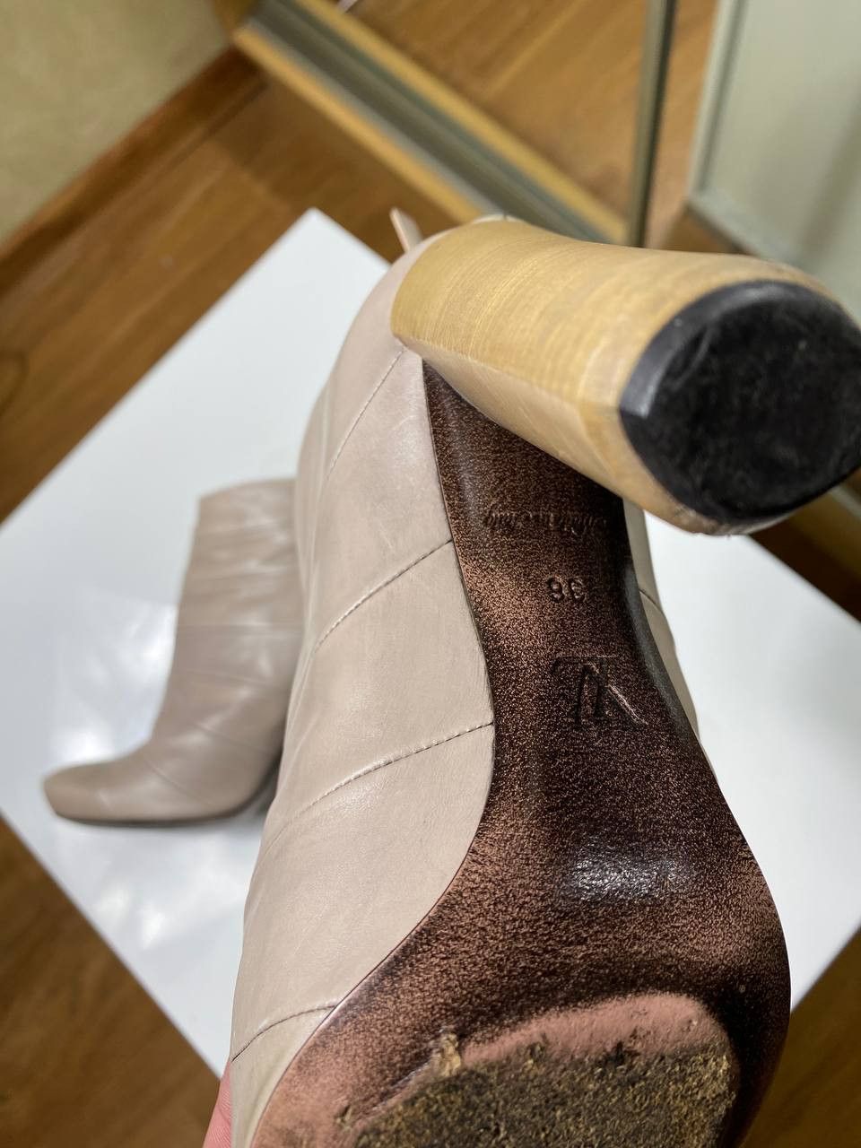 Louis Vuitton Louis Vuitton Suede Ankle Leather Boots Size US 4 / IT 34 - 5 Thumbnail