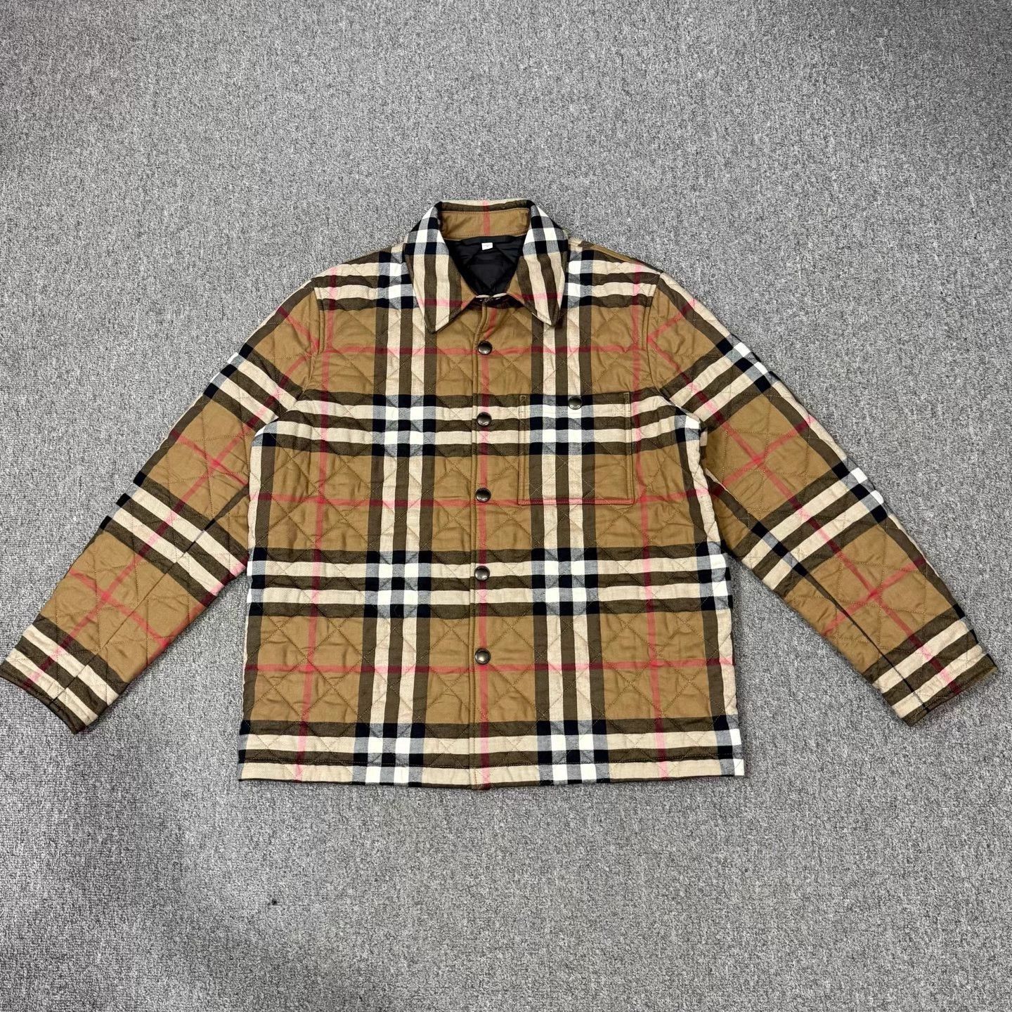 Burberry Burberry khaki check cotton jacket M unworn Size US M / EU 48-50 / 2 - 2 Thumbnail