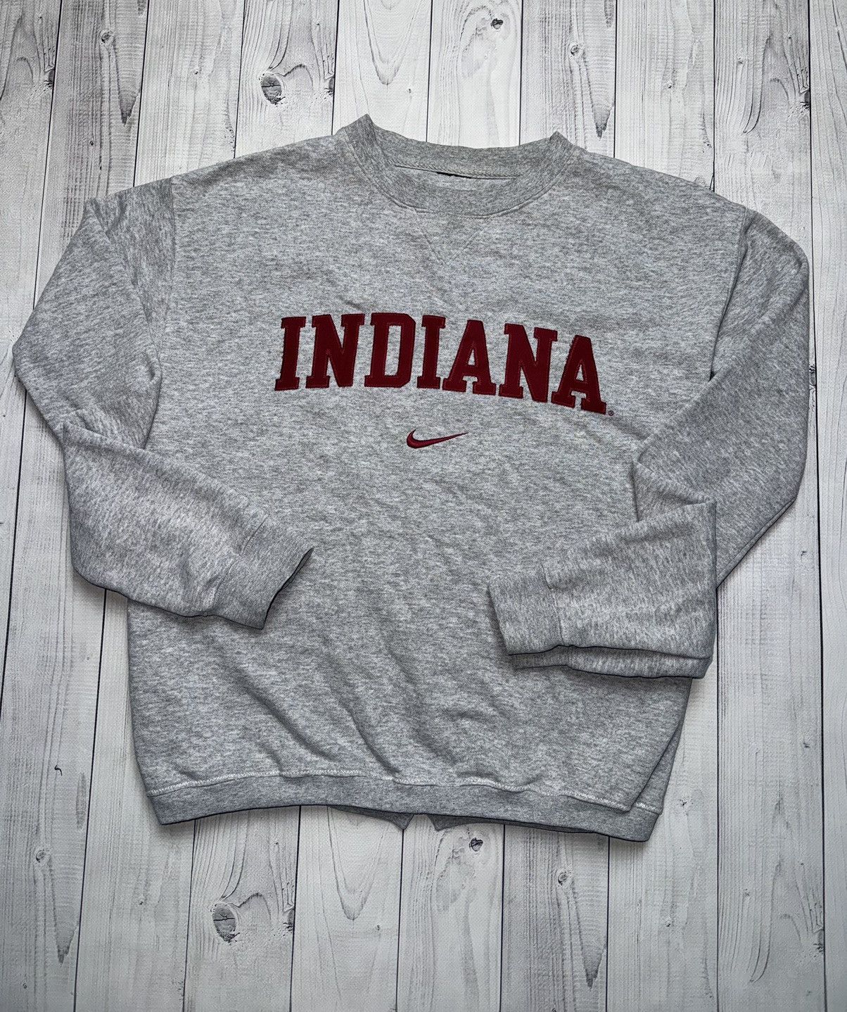 Vintage Vintage Nike Indiana sweatshirt logo size Women's M/L Size L / US 10 / IT 46 - 6 Thumbnail