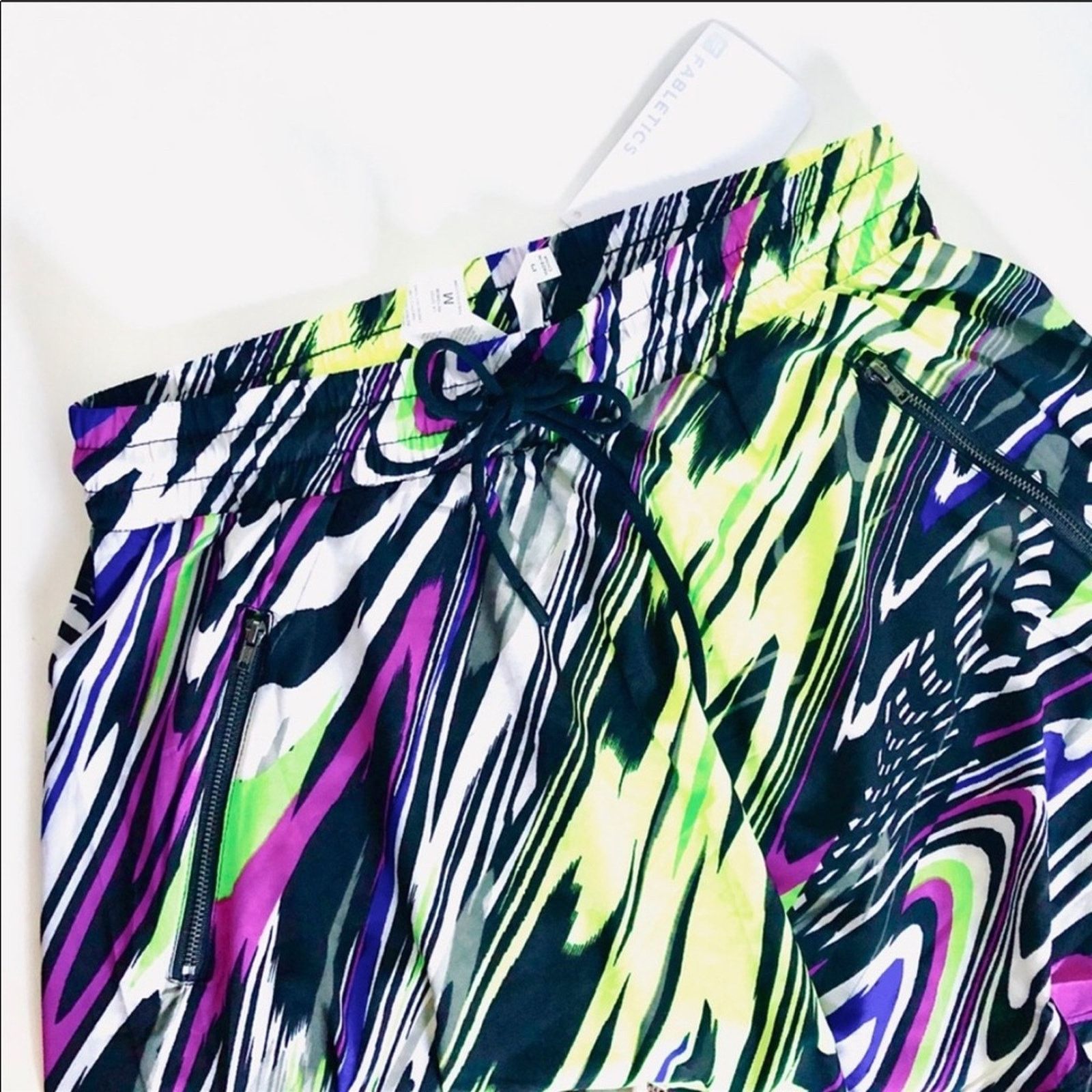 Lululemon NEW Fabletics Neon Stripe Black Marble Active Mini Skirt Size 28" / US 6 / IT 42 - 3 Thumbnail