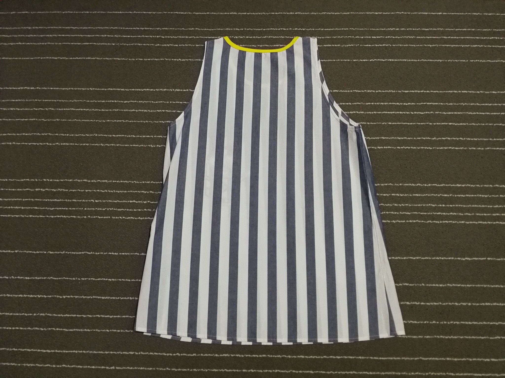 Anime × Cartoon Network DESPICABLE ME minion made apron S 1859 Size S / US 4 / IT 40 - 4 Thumbnail