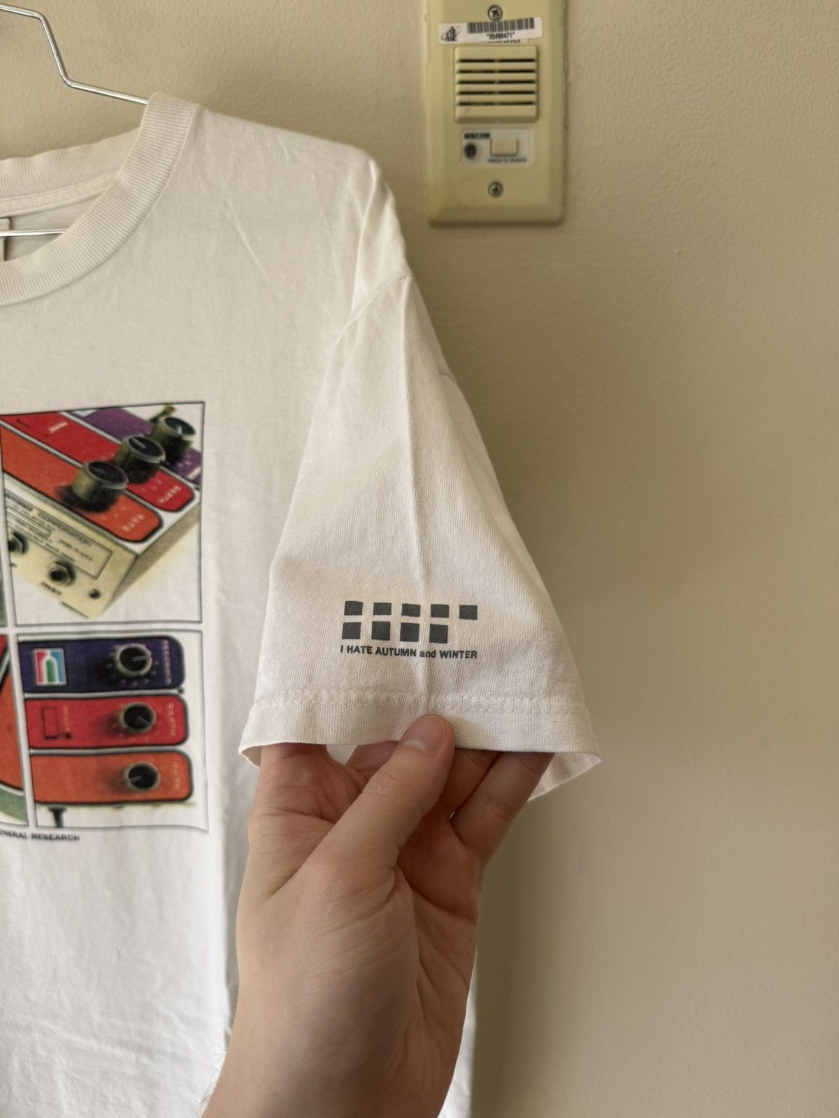 General Research 1998 General Research Audio Electronics Tee Size US L / EU 52-54 / 3 - 4 Thumbnail