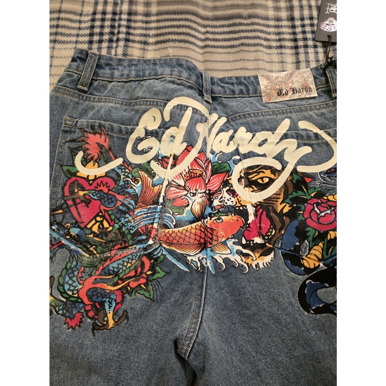 Ed Hardy VINTAGE Ed Hardy Multi Tattoo Low Waist Baggy Jeans Women's Size 32 Painted Logo Koi NWT Blue 90s Art Punk Rock Logo Jeans Womens Size 24" / US 00 / IT 34 - 4 Thumbnail