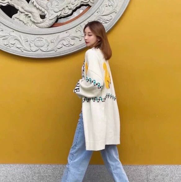 Loewe LOEWE Beige squirrel embroidered horsehair V-neck long sle Size XS / US 0-2 / IT 36-38 - 9 Thumbnail