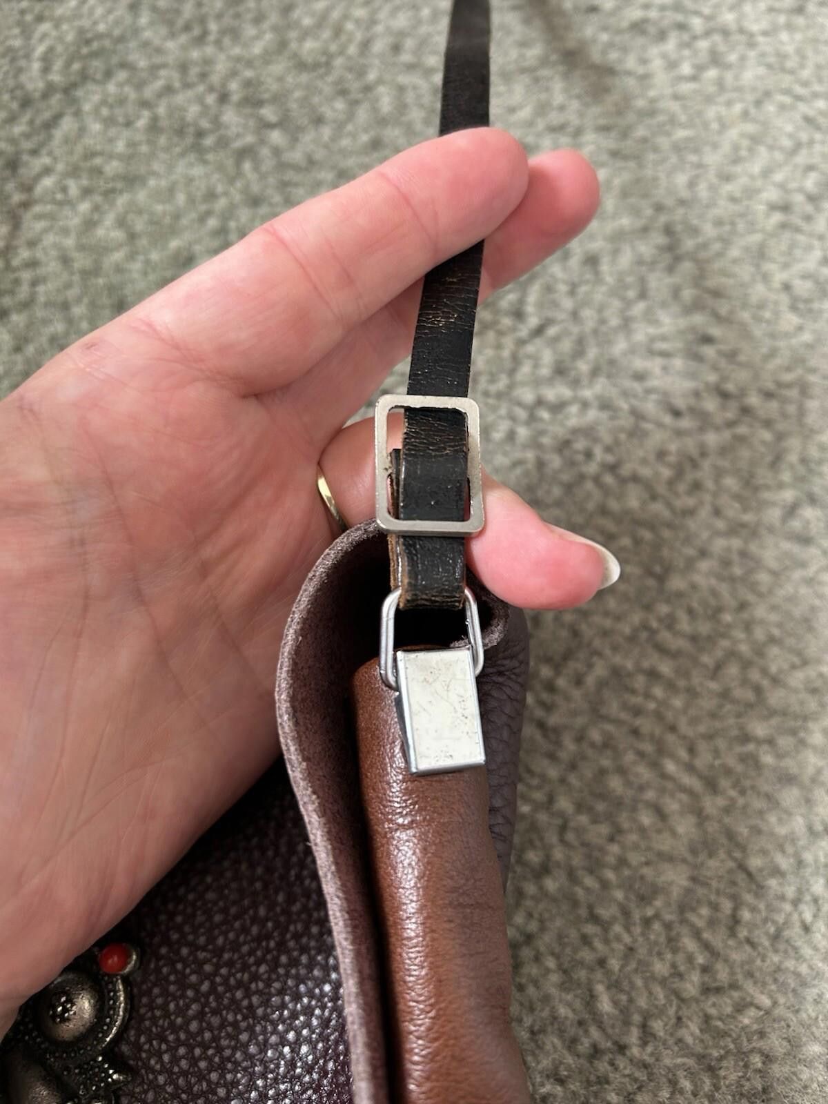 The Unbranded Brand Leather Travel Shoulder Bag Bead Buckle Hippie Boho Vintage Size ONE SIZE - 6 Thumbnail
