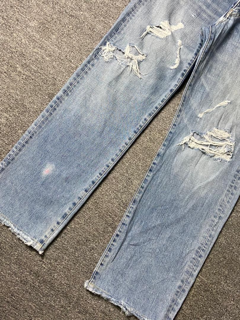 Uniqlo UNIQLO Distressed Denim Ripped Jeans (143) Size US 34 / EU 50 - 10 Thumbnail