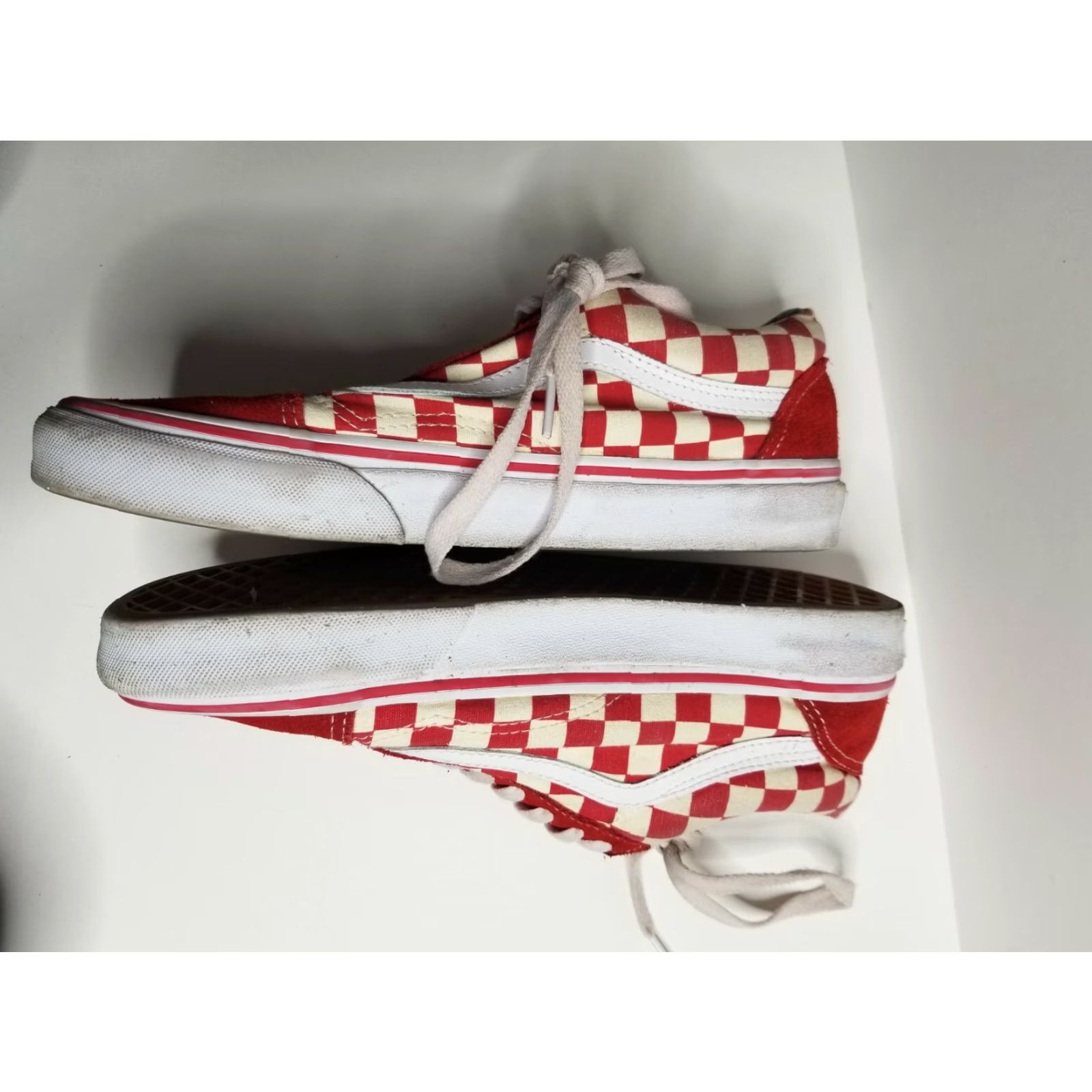 Vans VANS Old Skool Checkerboard Red Sz 8 Women Mens 6.5 Skate Sneakers Unisex - Adult Size 8 Red Sneakers Vans Old Skool Size US 8 / IT 38 - 3 Thumbnail