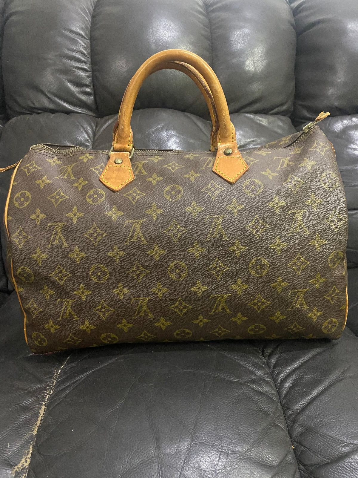 Louis Vuitton Authentic LOUIS VUITTON Speedy 35 Size ONE SIZE - 1 Thumbnail