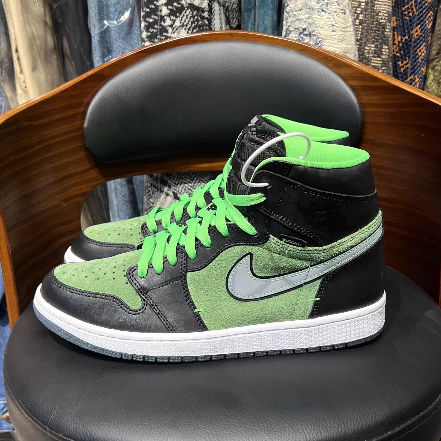 Jordan Brand Air Jordan 1 Zoom Sneakers K15 Size US 11 / EU 44 - 4 Thumbnail