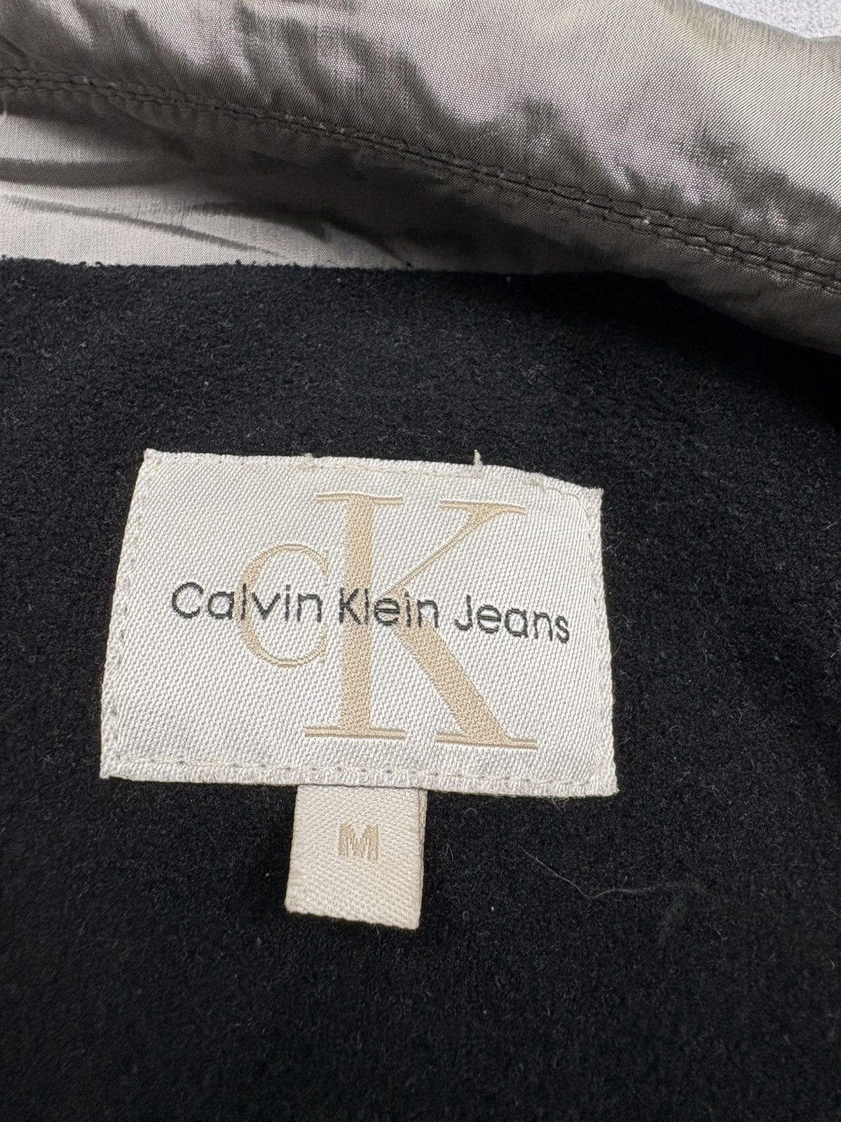 Calvin Klein Calvin Klein Jeans Nylon Metal Silver Jacket Vintage 00s Y2K Size US M / EU 48-50 / 2 - 15 Thumbnail