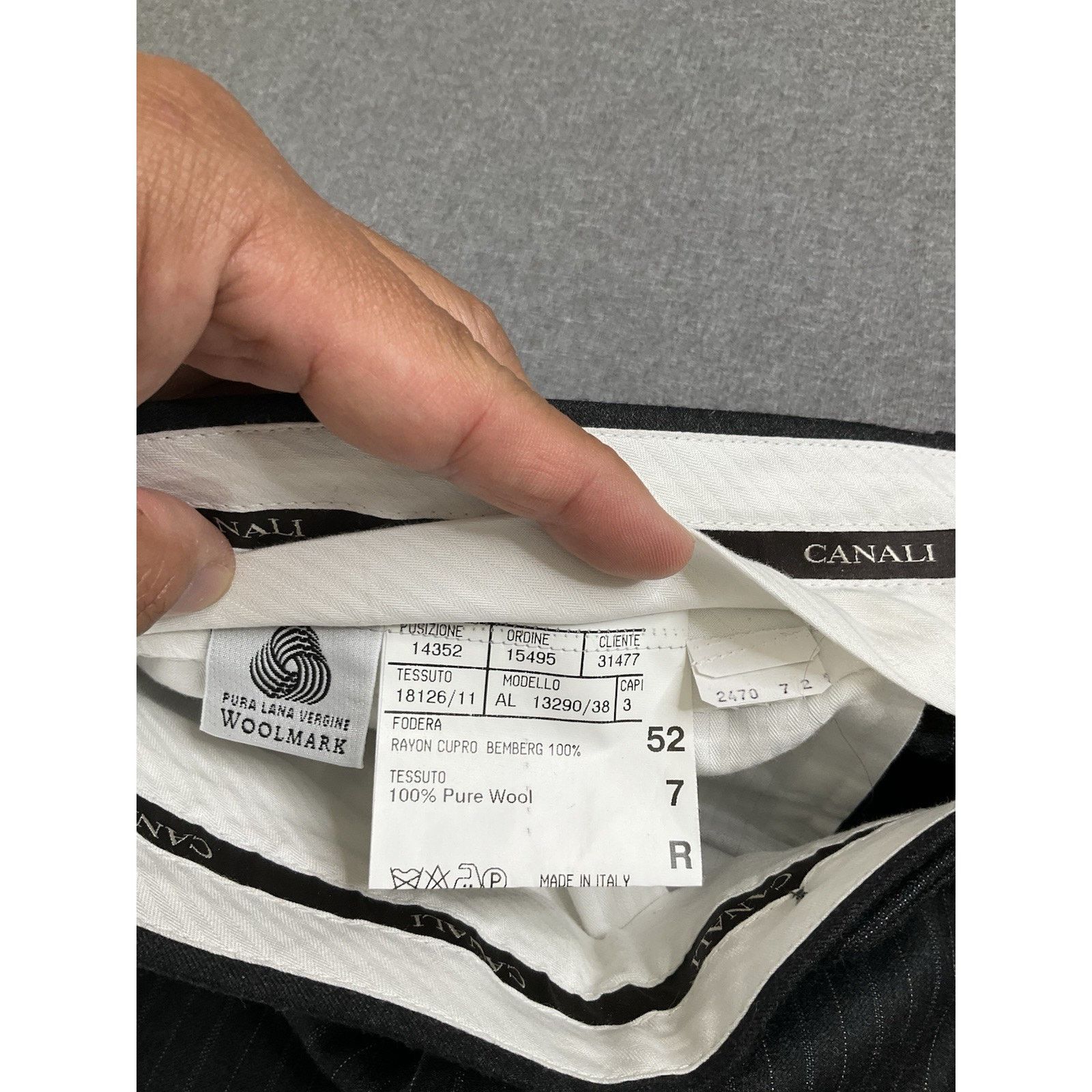 Canali Canali Italy Black suit -AL13290/38 Size IT 54 / US 44R Size 44R - 17 Thumbnail