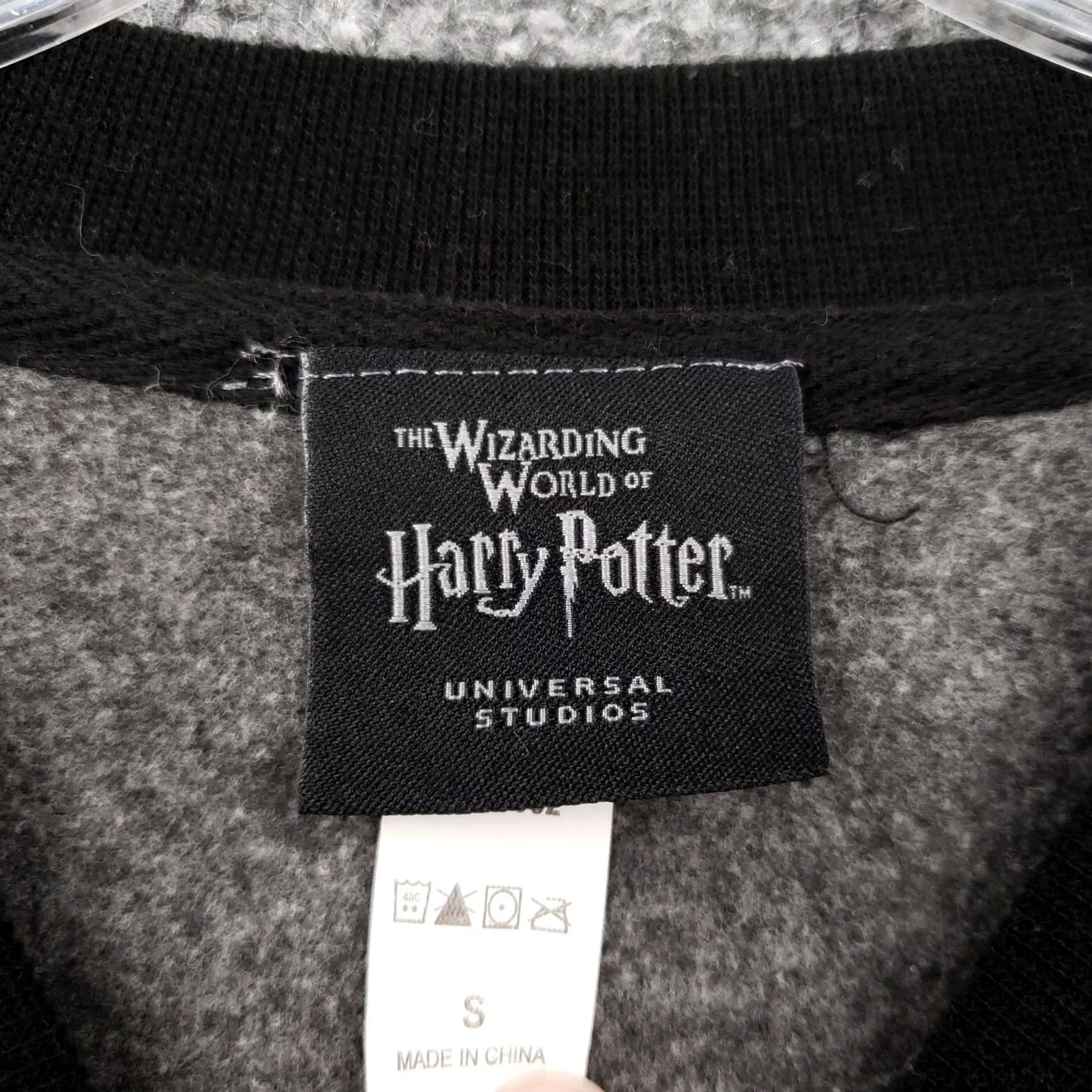 Vintage Harry Potter Sweatshirt S Small Gray Black Wizard Crew Neck Raglan Sleeve Pullover Mens Size US S / EU 44-46 / 1 - 6 Thumbnail