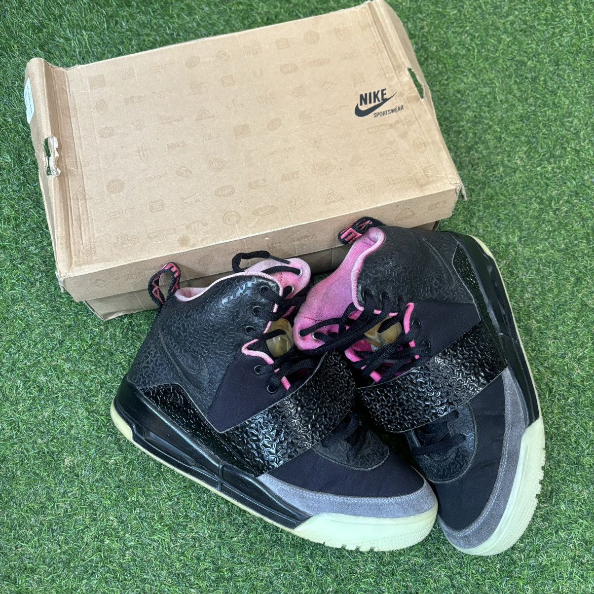 Nike Air Yeezy “Blink”