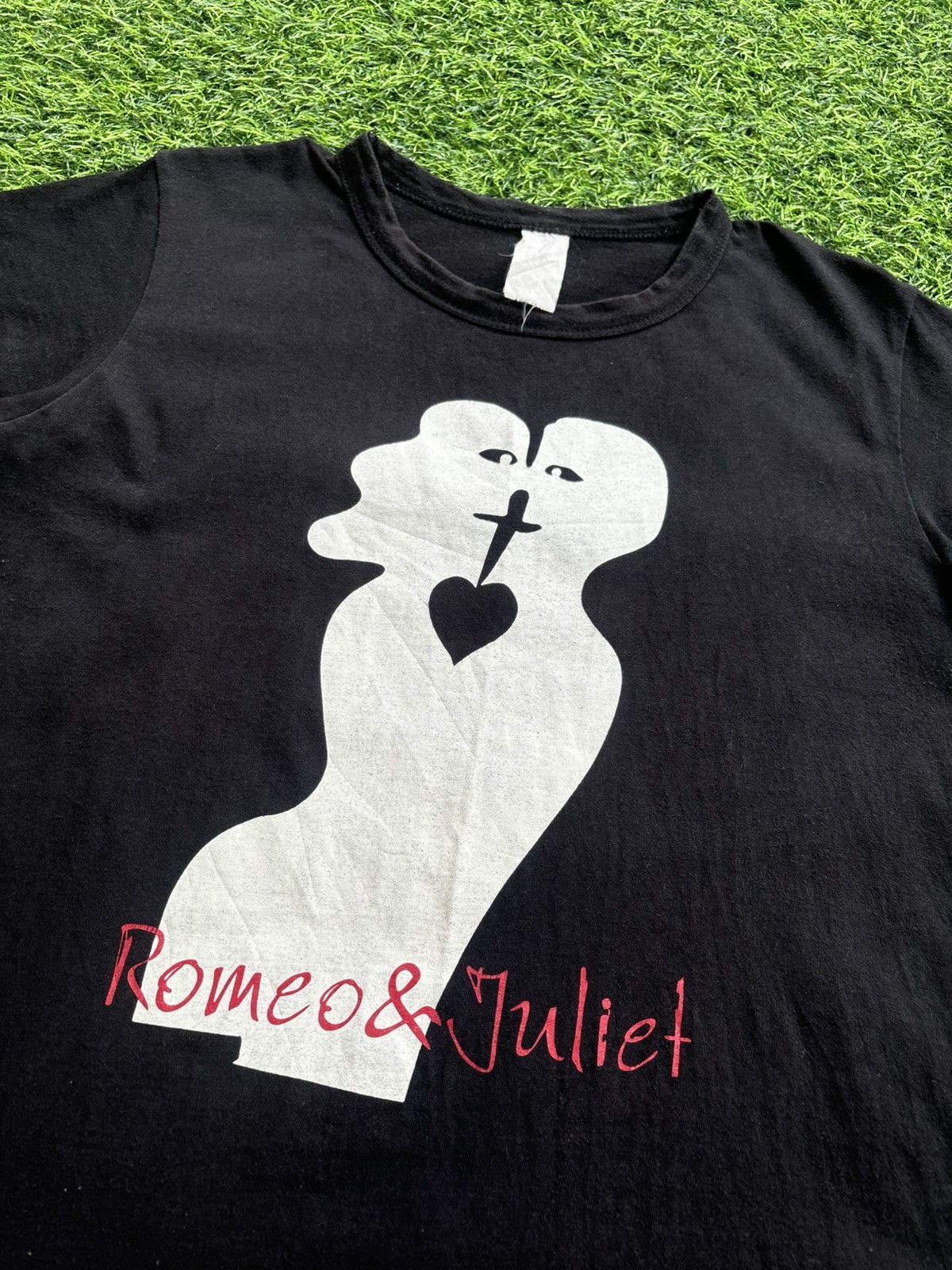 Hysteric Glamour Y2k Romeo&Juliet Tshirt Size US S / EU 44-46 / 1 - 3 Thumbnail