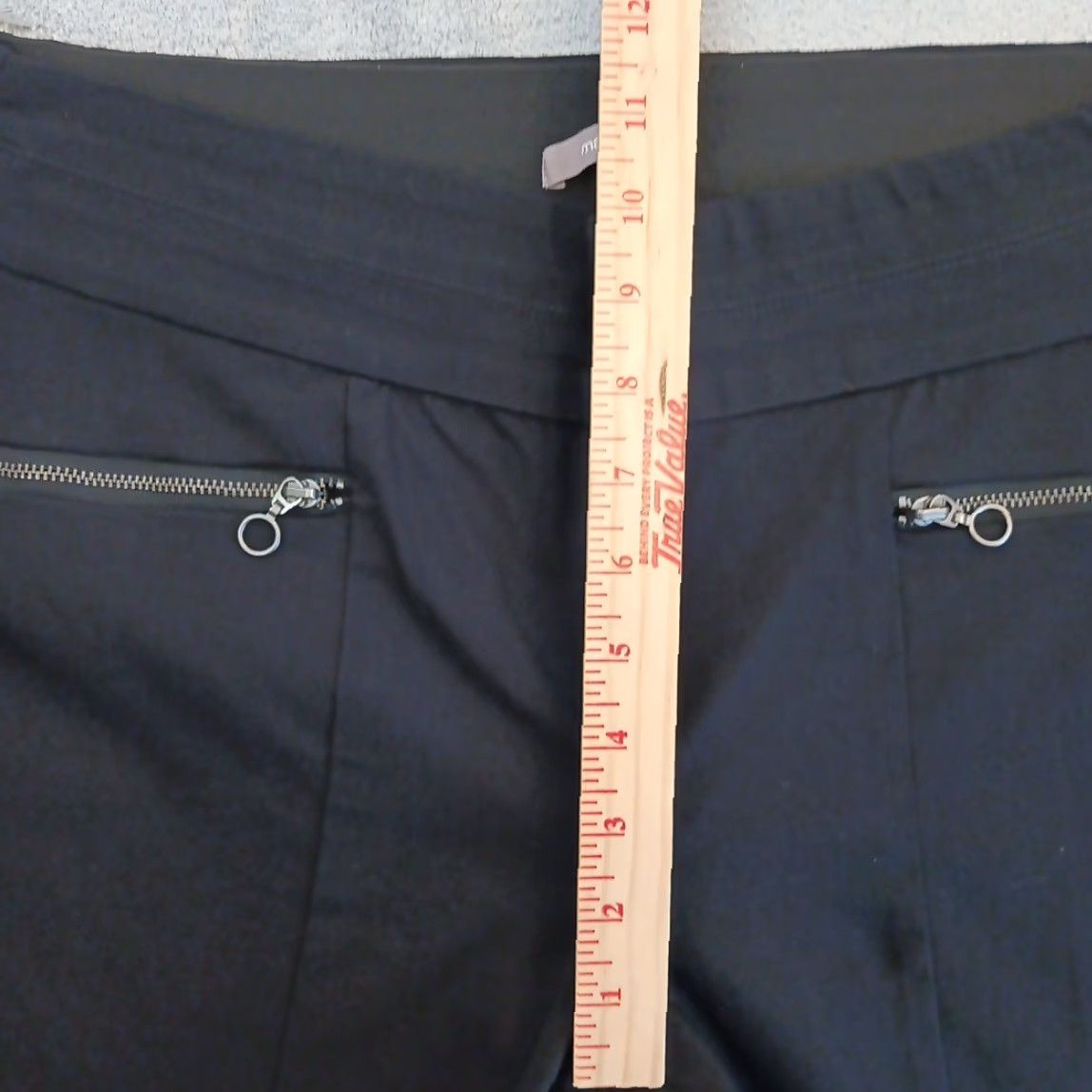 Vintage Maurices Pants Womens Medium Black Pull On Zipper Accents 30x27 Mid Rise Ankle Straight Pull On Elastic Waist 27 In Inseam Size 32" / US 10 / IT 46 - 3 Thumbnail