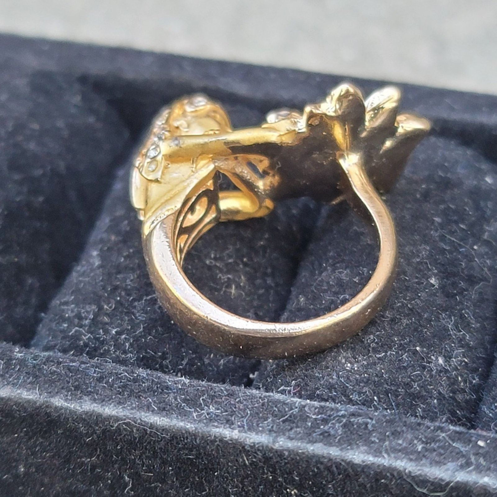 The Unbranded Brand Gold Tone Girl Flower Rhinestone Ring Size ONE SIZE - 11 Thumbnail
