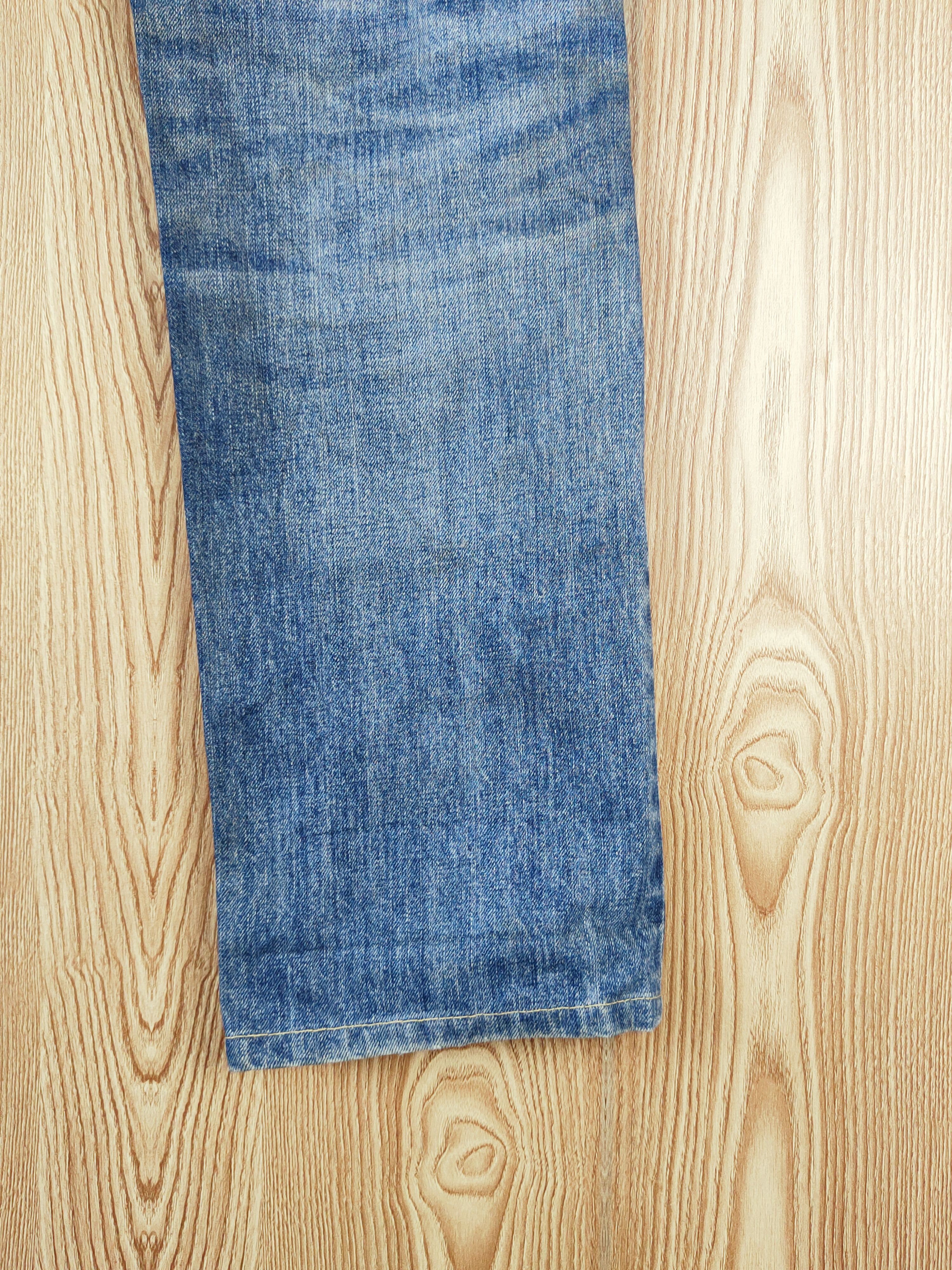 Uniqlo × Vintage Uniqlo Blue Faded Distressed Ripped Jeans Size US 34 / EU 50 - 12 Thumbnail