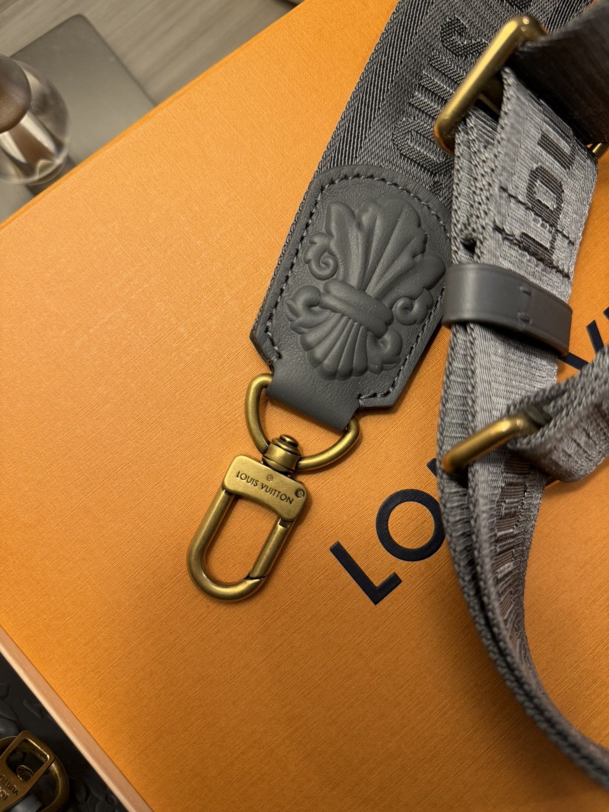Louis Vuitton Louis Vuitton City Keepall Size ONE SIZE - 15 Thumbnail