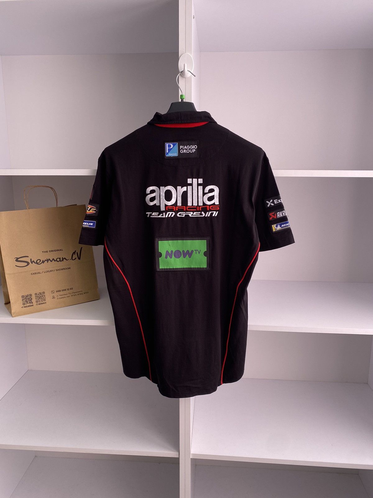 Vintage Vintage Aprilia Moto Racing Team Michelin Polo Shirt Size US L / EU 52-54 / 3 - 1 Thumbnail