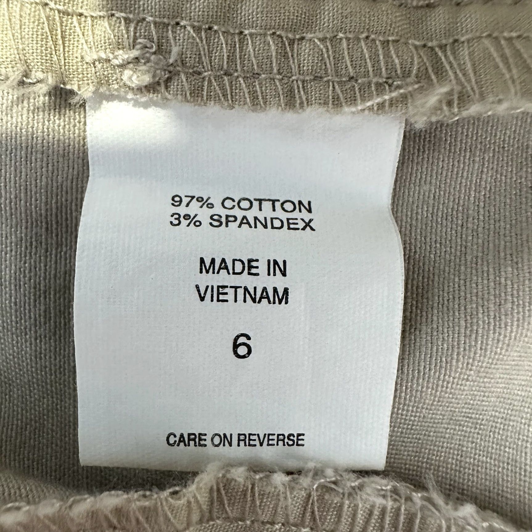 Vintage New York & Company Short Chino Beige 6 Mid Rise 4” Stretch Women's Regular Pocket 5-Pocket Design Beige Cotton Spandex Casual 90s? Size 28" / US 6 / IT 42 - 5 Thumbnail