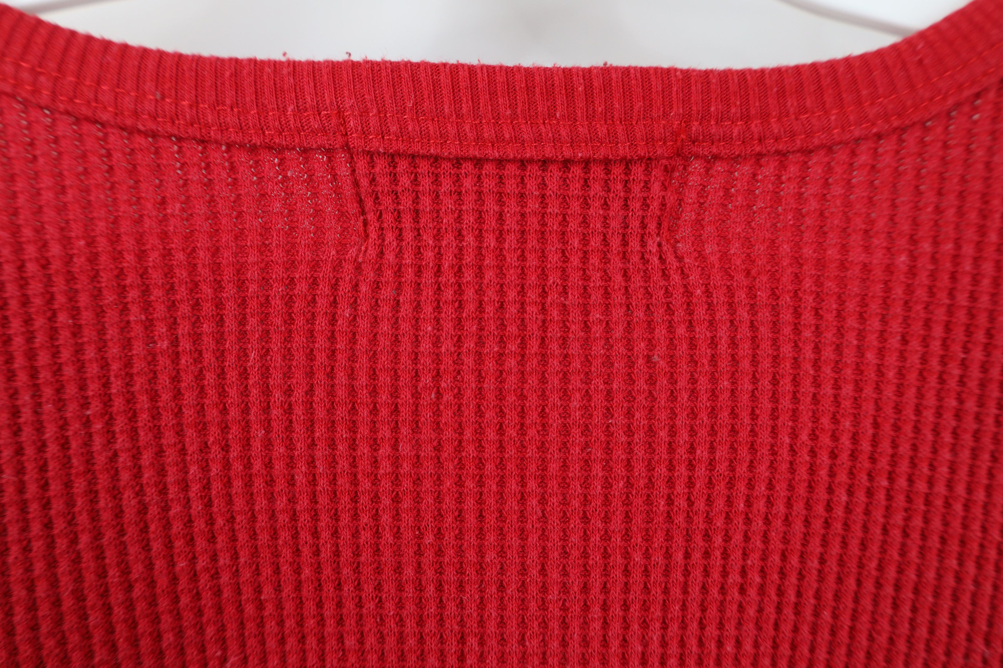 Vintage Vintage 90s Streetwear Waffle Knit Long Sleeve T-Shirt Red Size US L / EU 52-54 / 3 - 7 Thumbnail