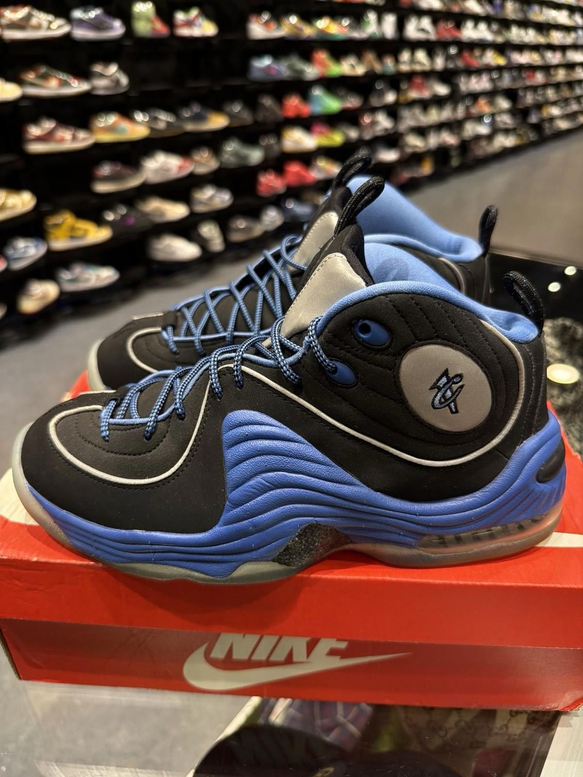 Nike Nike Air Max Penny 2 Varsity Royal Orlando Magic Men’s 8.5 Size US 8.5 / EU 41-42 - 6 Thumbnail