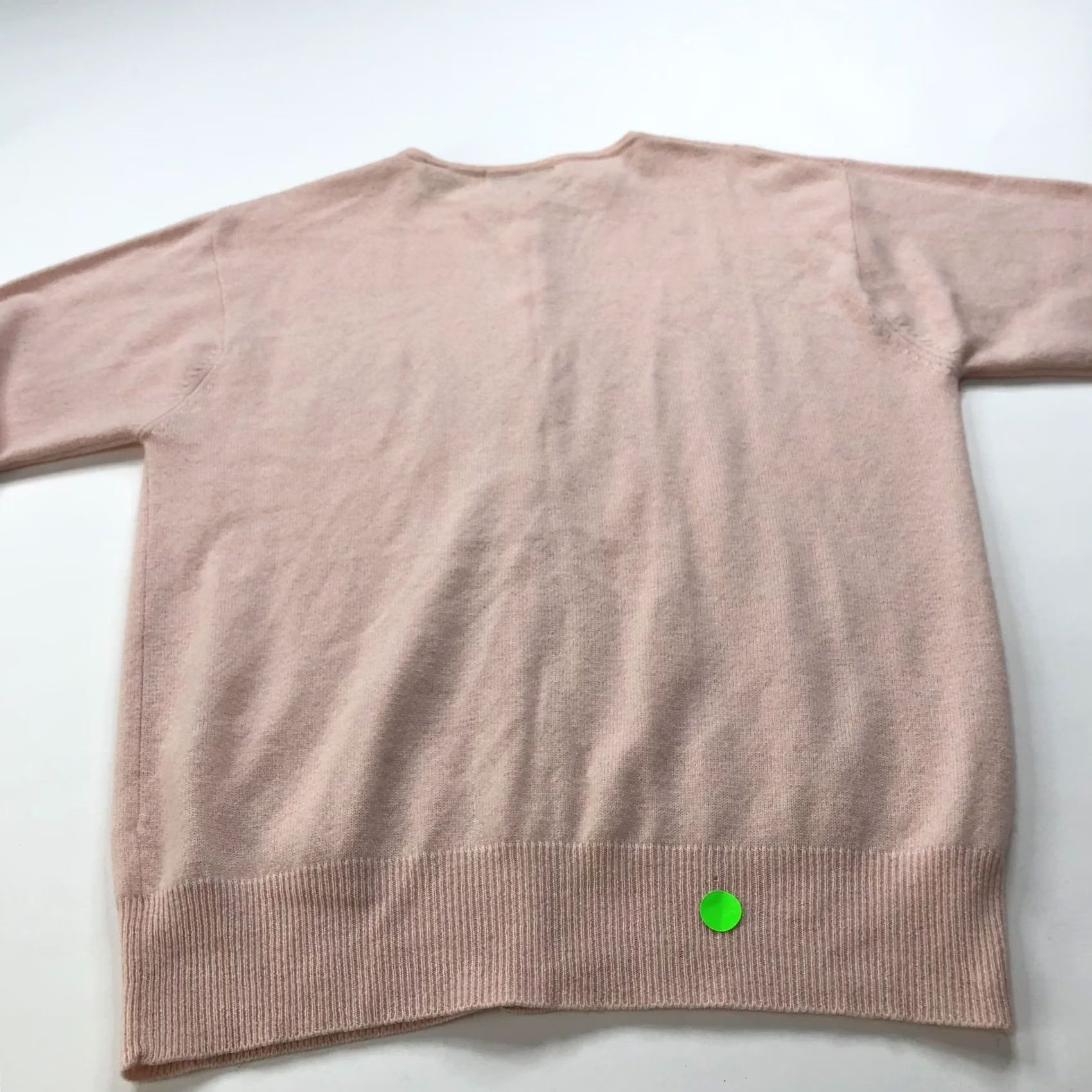 Lord & Taylor LORD & TAYLOR 100% Two Ply Cashmere MED Button Sweater Pink - Women, Size M, Pullover, Round Neck, Long Sleeve, Casual/Cocktail Size M / US 6-8 / IT 42-44 - 7 Thumbnail