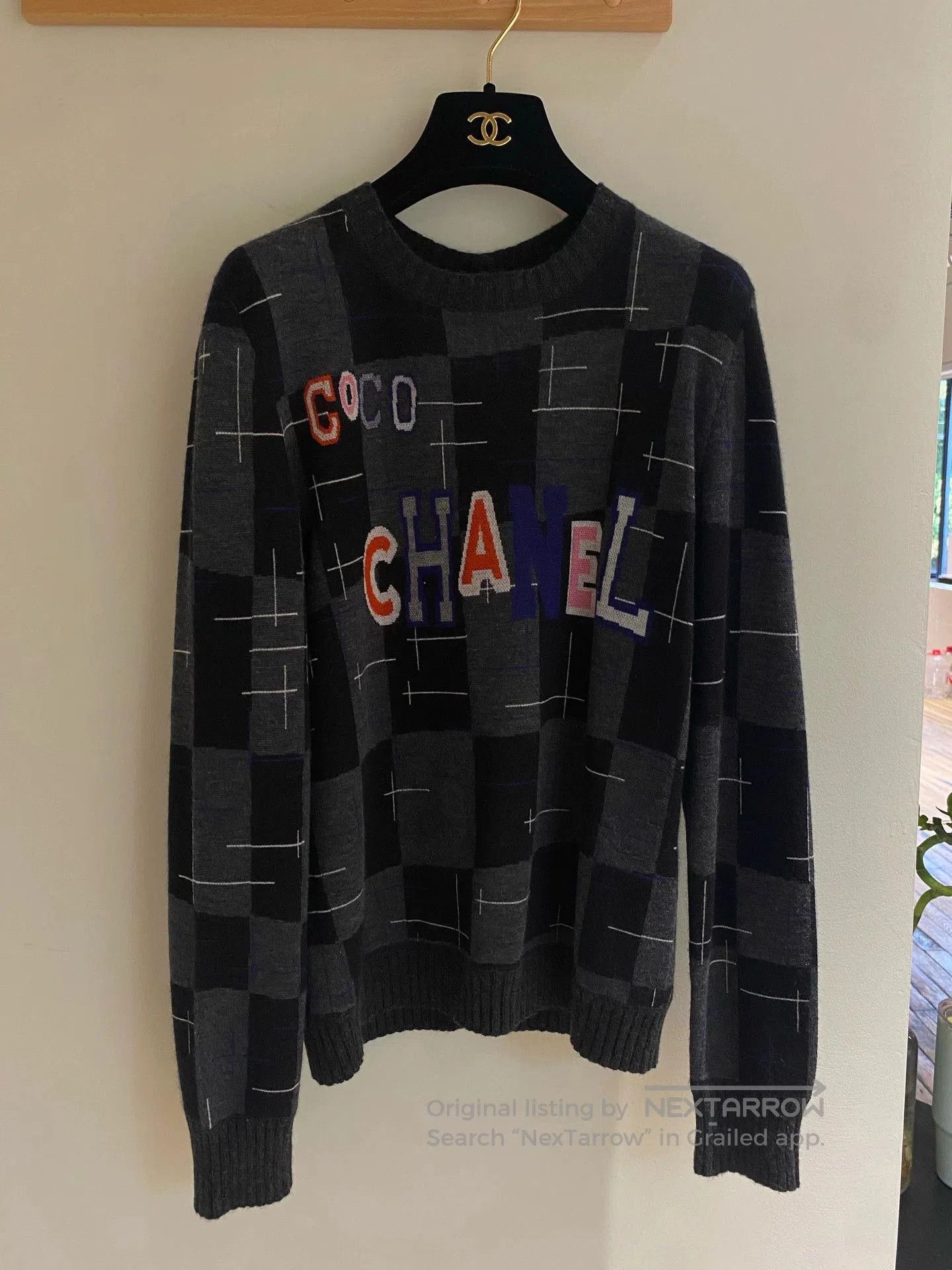 Chanel Chanel 2021 Gray Letter Sweater. Size US XS / EU 42 / 0 - 1 Thumbnail