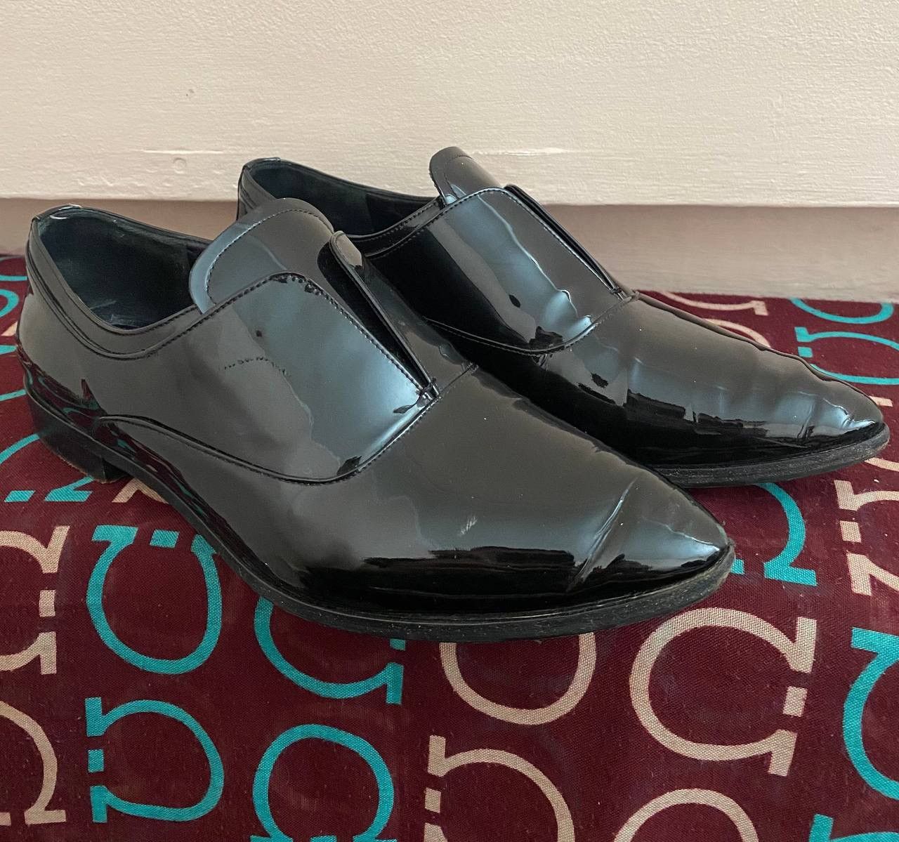 Prada × Tom Ford 🖤 Prada Black Patent Leather Slip Ons Never Worn Size US 5 / EU 37 - 2 Thumbnail