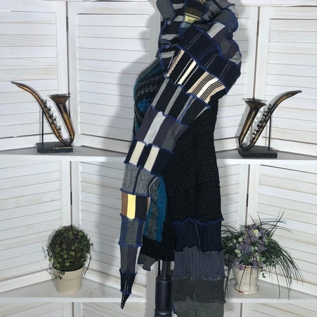 The Unbranded Brand Patch Knitted Sweater Upcycled Fairy Elf Pointy Hood sz L Size L / US 10 / IT 46 - 4 Thumbnail