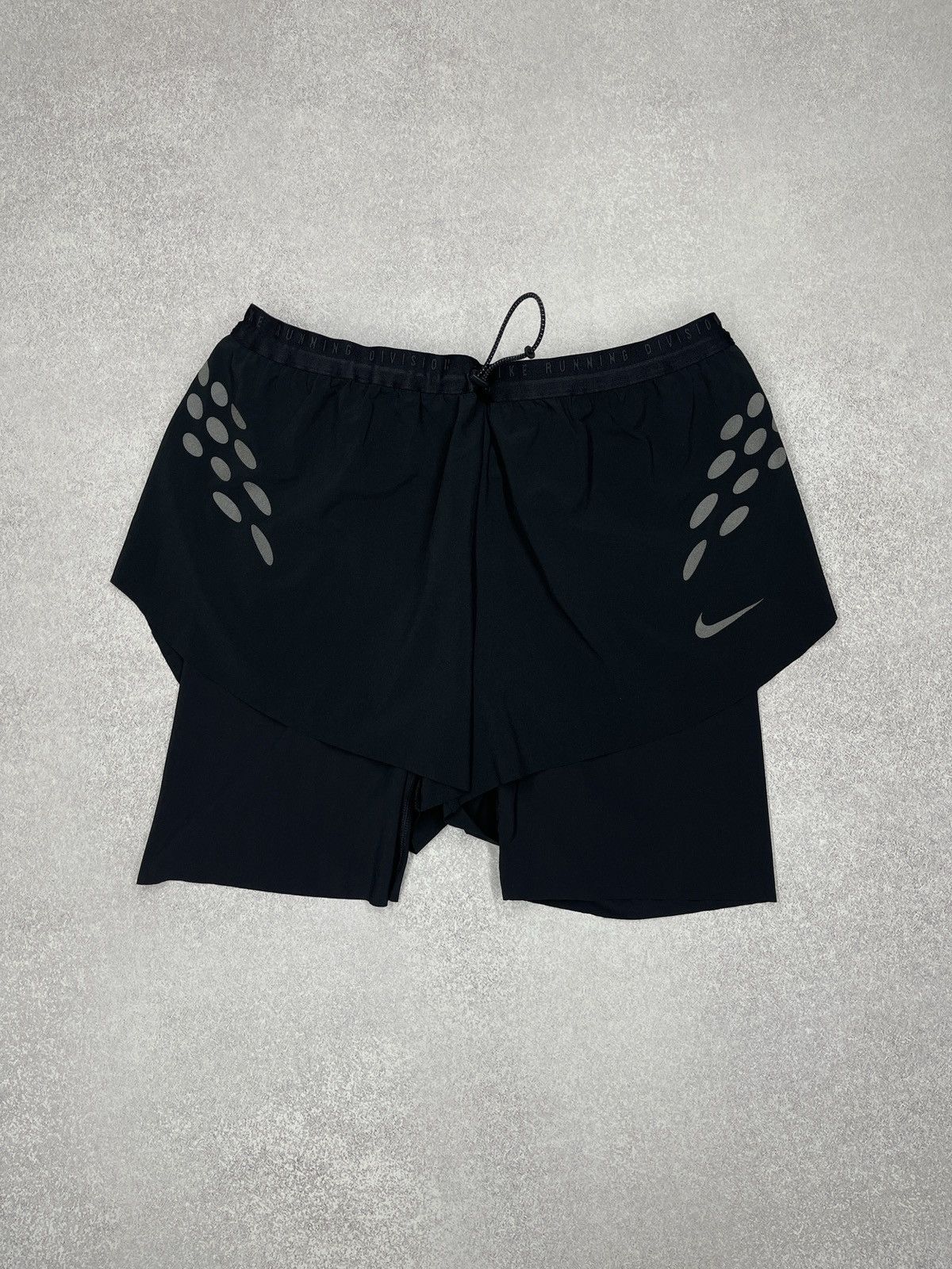Nike Womens Nike Running Division Dri Fit 2 in 1 Shorts Leggings Size 30" / US 8 / IT 44 - 3 Thumbnail