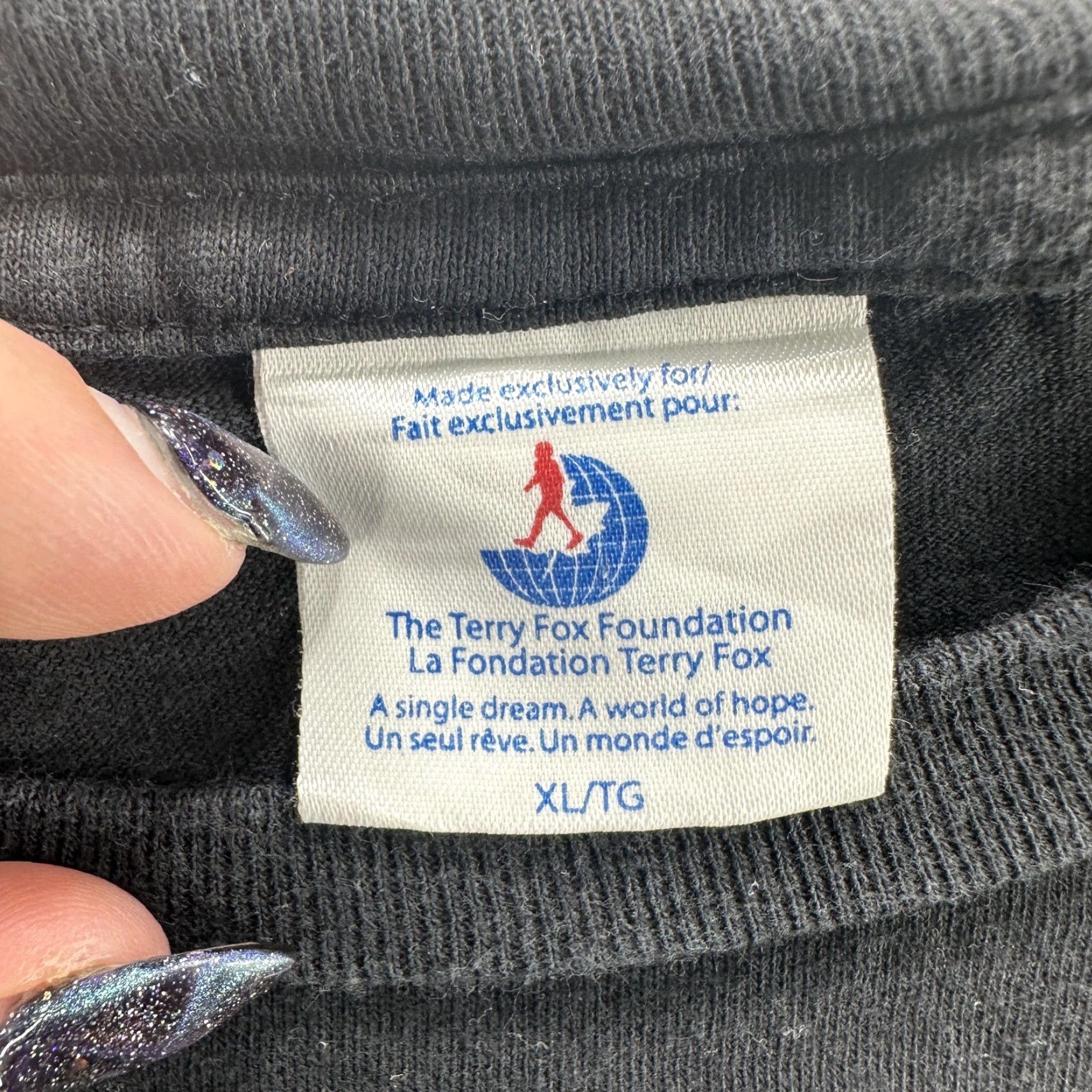 Vintage VINTAGE Terry Fox Foundation T-Shirt Mens XL Black Cancer Research Marathon 2009 Charity Awareness Graphic Tee Size US XL / EU 56 / 4 - 6 Thumbnail