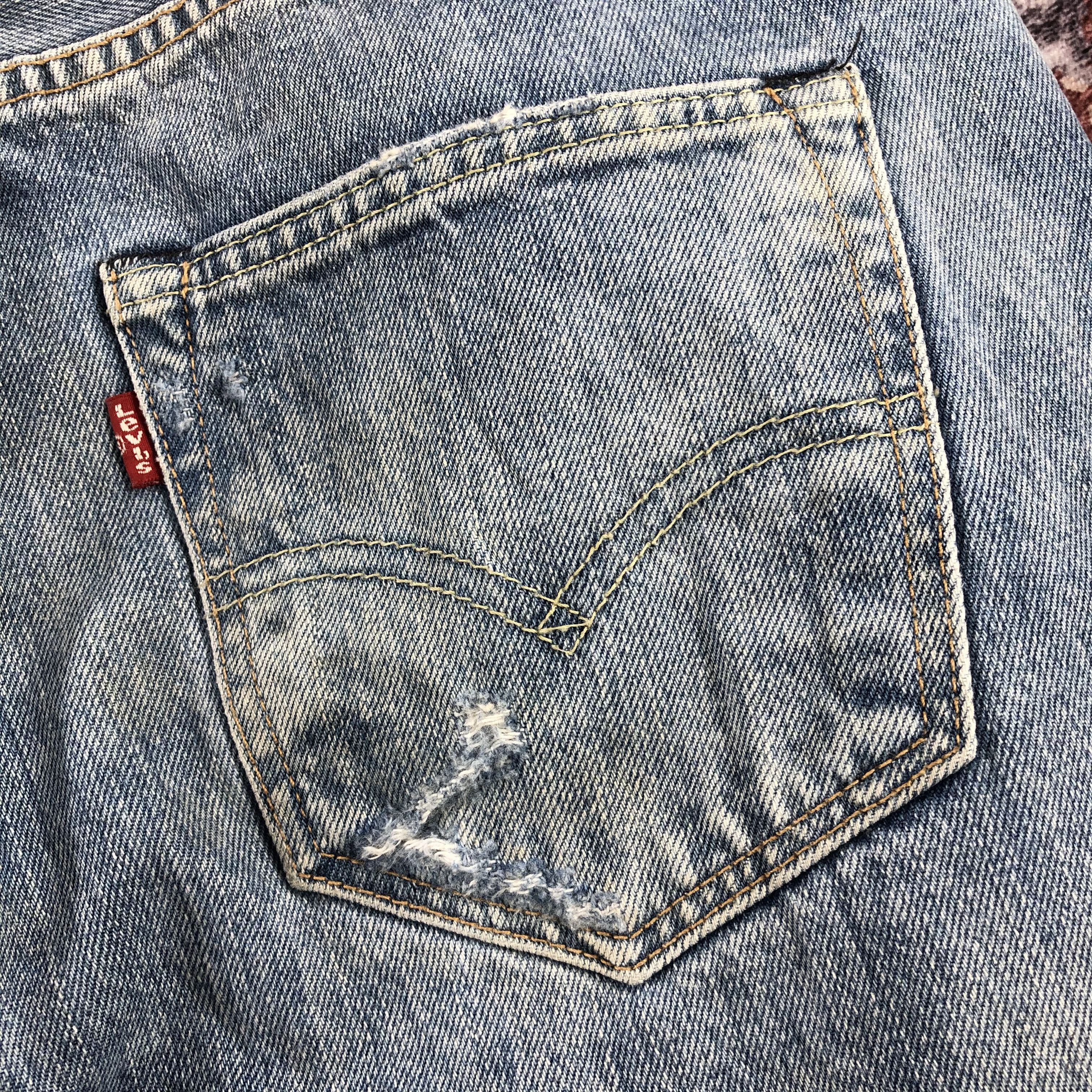 Levi's Vintage Blue Wash Distress Levis 501 Jeans-JM2550 Size US 32 / EU 48 - 7 Thumbnail