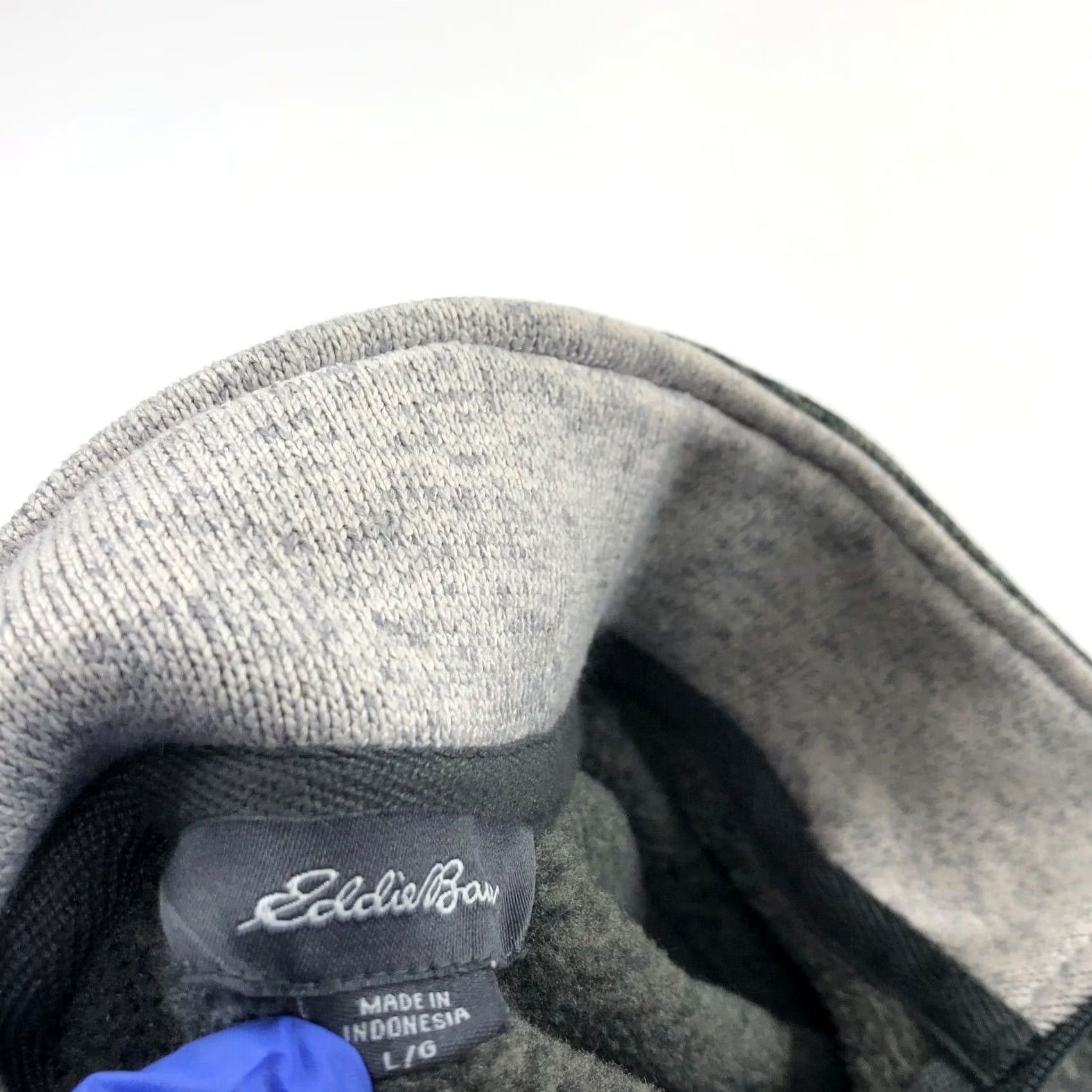 Eddie Bauer Eddie Bauer Sweater V-Neck Pullover 1/4 Zip Fleece MINT Large Gray Mens Regular Knit Style/Seasonal Classic Modern Casual Workwear Size US L / EU 52-54 / 3 - 3 Thumbnail