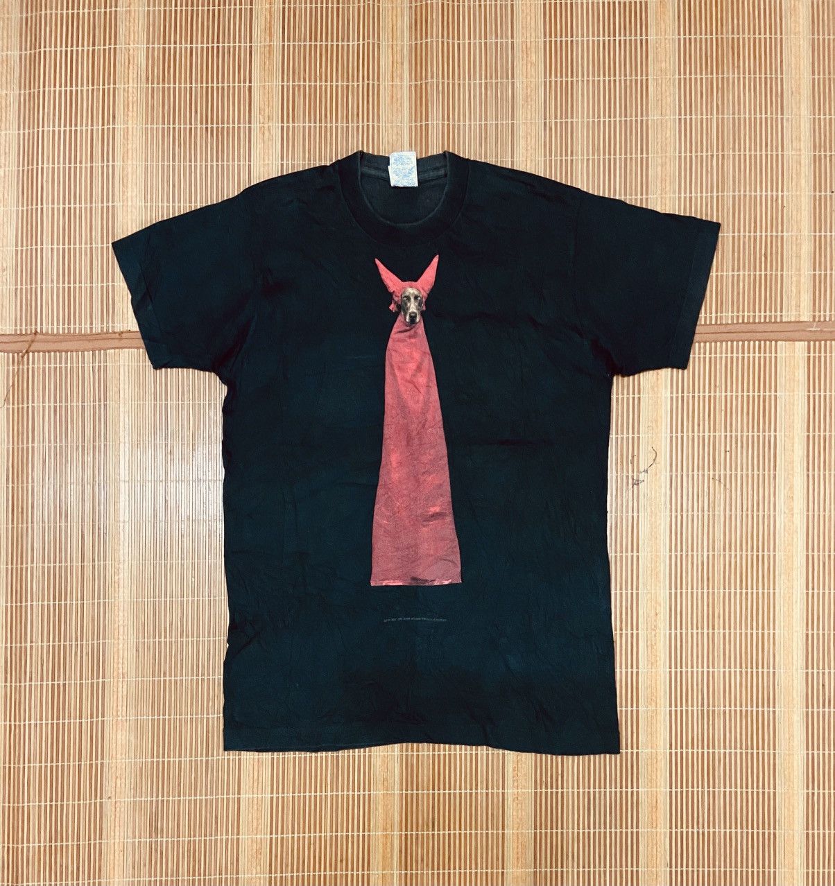 トップス 90s William Wegman DEVIL DOG art t-shirt Vintage VINTAGE DEVIL DOG WILLIAM WEGMAN ART TEE | Grailed