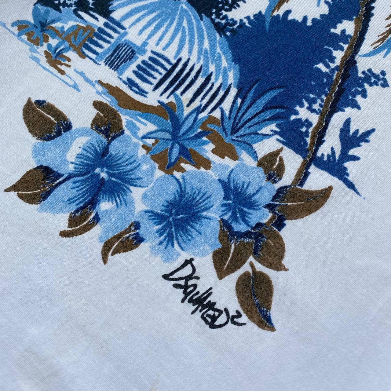 Dsquared2 × Streetwear × Vintage Vintage rare big logo Dsquared2 tee shirt Size US M / EU 48-50 / 2 - 3 Thumbnail