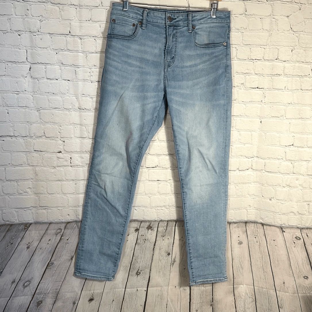 Vintage American Eagle Athletic Jeans Mens 33 x 32 Light Wash Next Level Flex Stretch Size US 33 - 2 Thumbnail