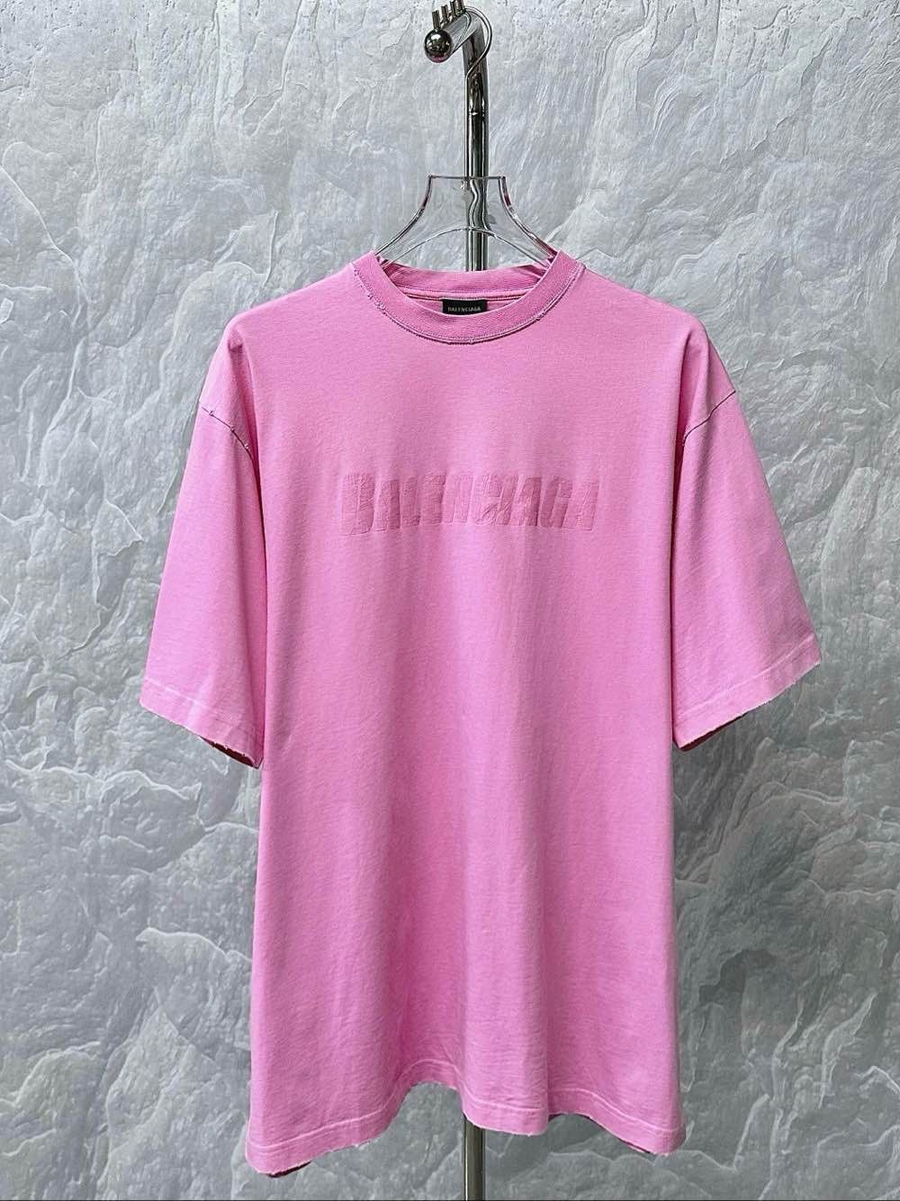 Balenciaga Balenciaga Logo Distressed T-Shirt Size XXS Size US XXS / EU 40 - 1 Thumbnail