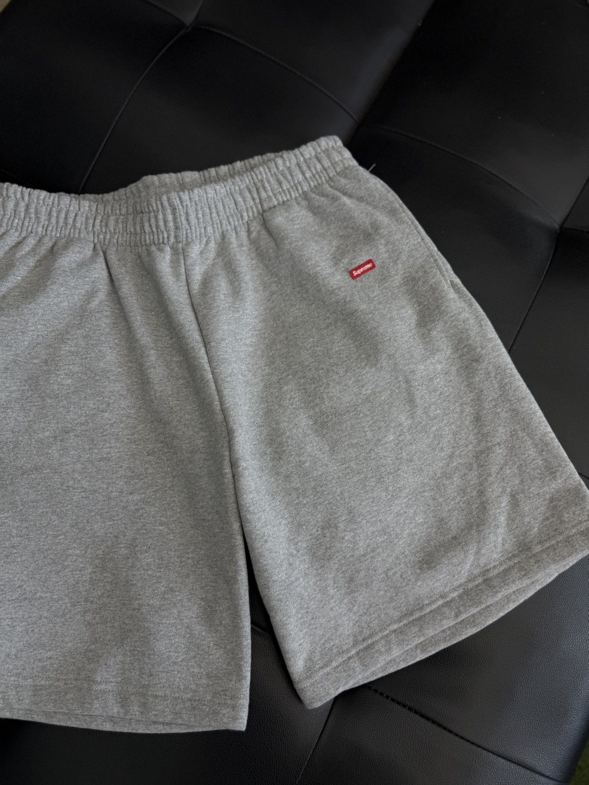 Supreme Supreme Grey Shorts Size Small Brand New Size US 29 - 2 Thumbnail